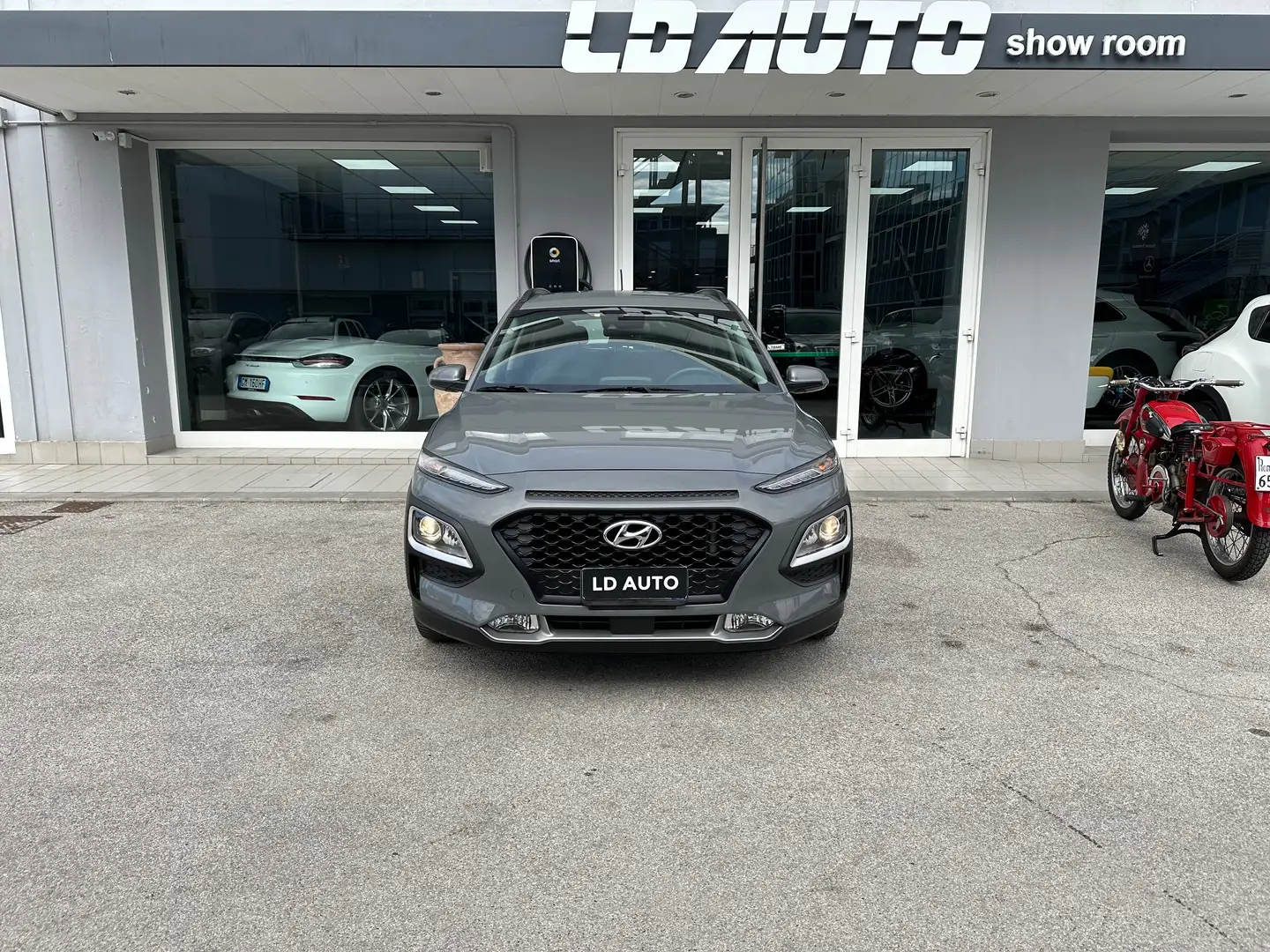 Hyundai KONA Kona 1.0 t-gdi Style 2wd 120cv my18ok neopatentati - 1