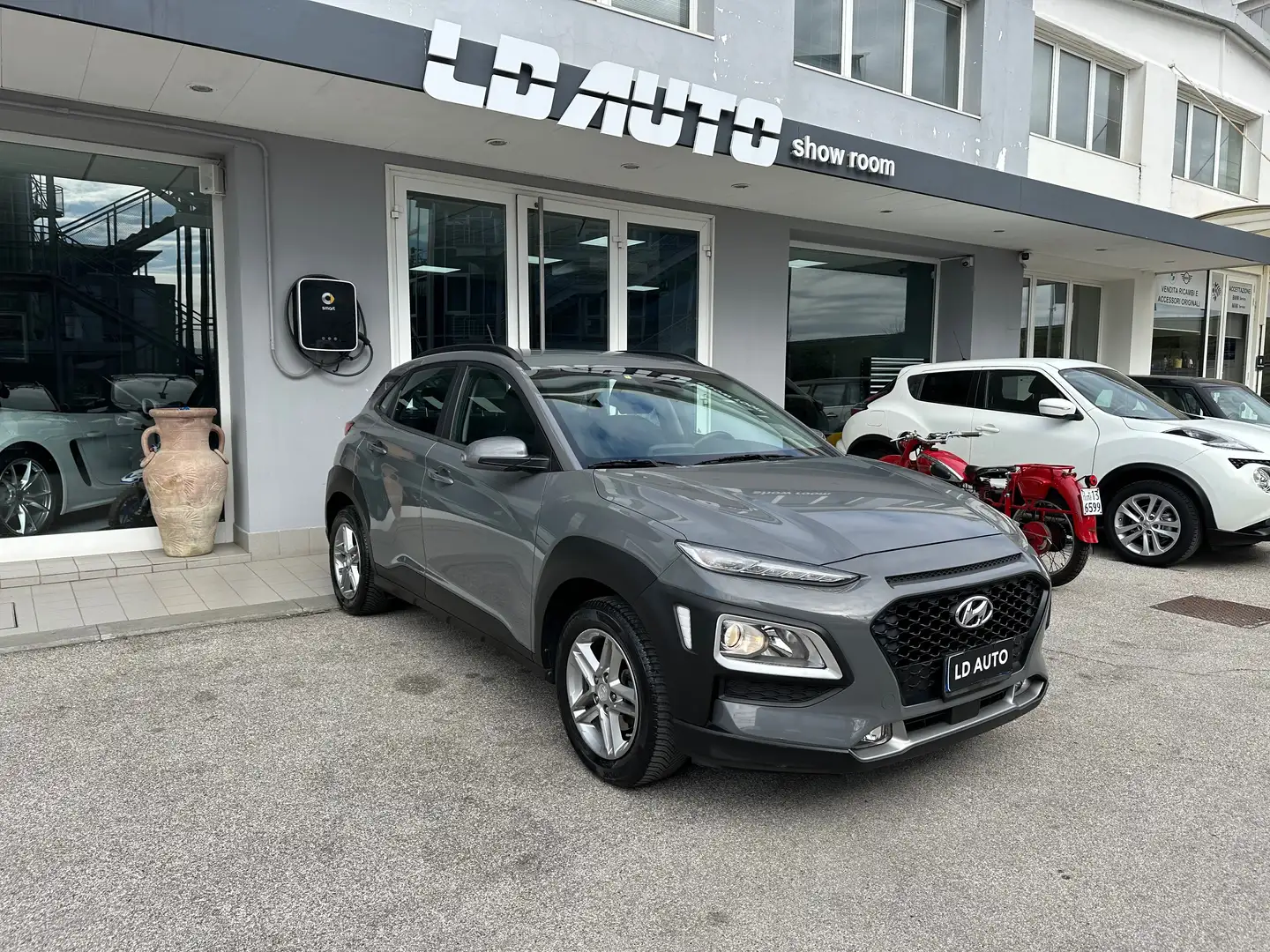Hyundai KONA Kona 1.0 t-gdi Style 2wd 120cv my18ok neopatentati - 2