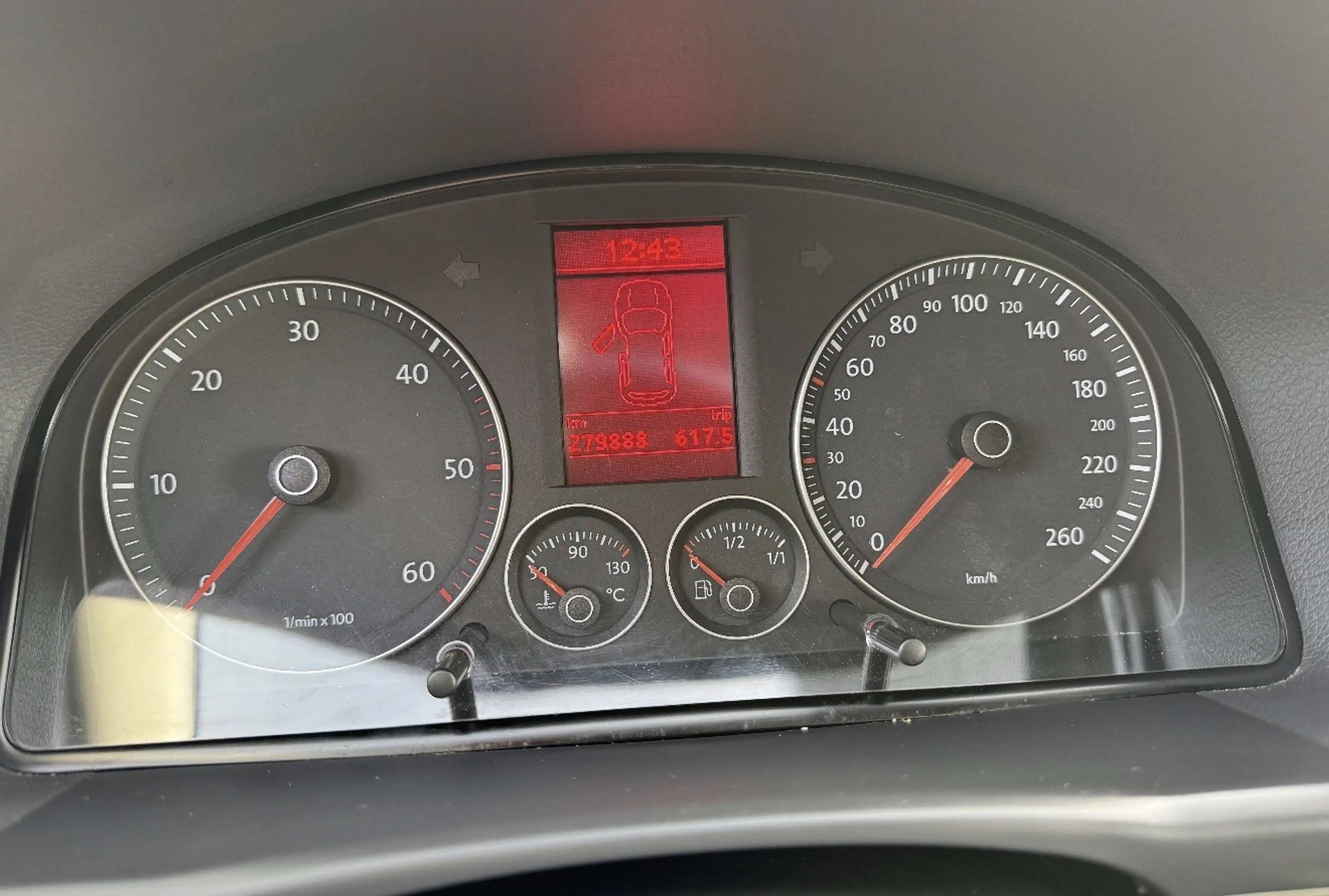 Volkswagen Cross Touran 2.0 TDI Highline, Autom., 7 Sitzer — photo 5