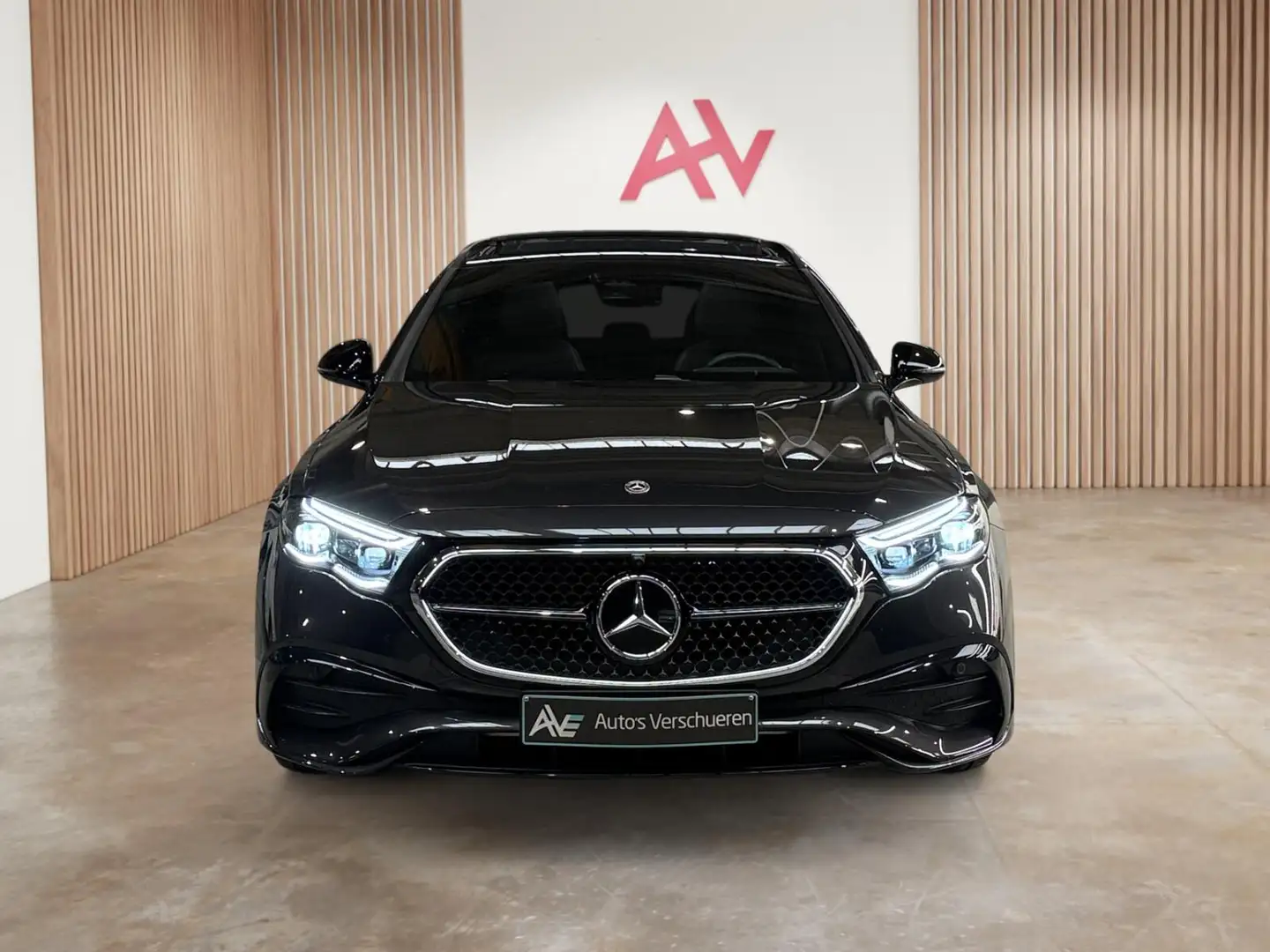 Mercedes-Benz E 300 e Break AMG-Line Night ** 360° | ACC | Night Grau - 2