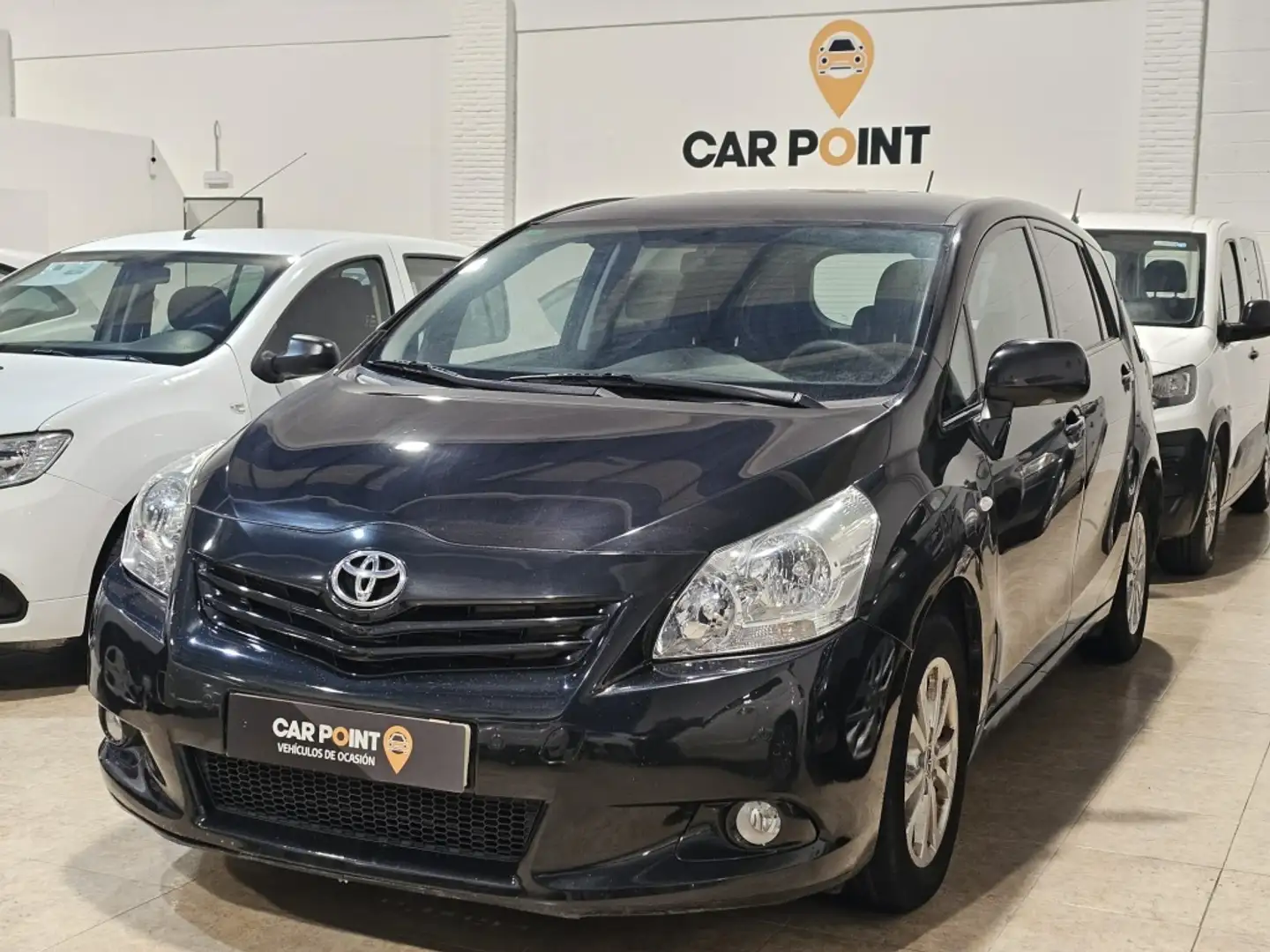 Toyota Verso 2.0D4D Active 5pl. Noir - 1