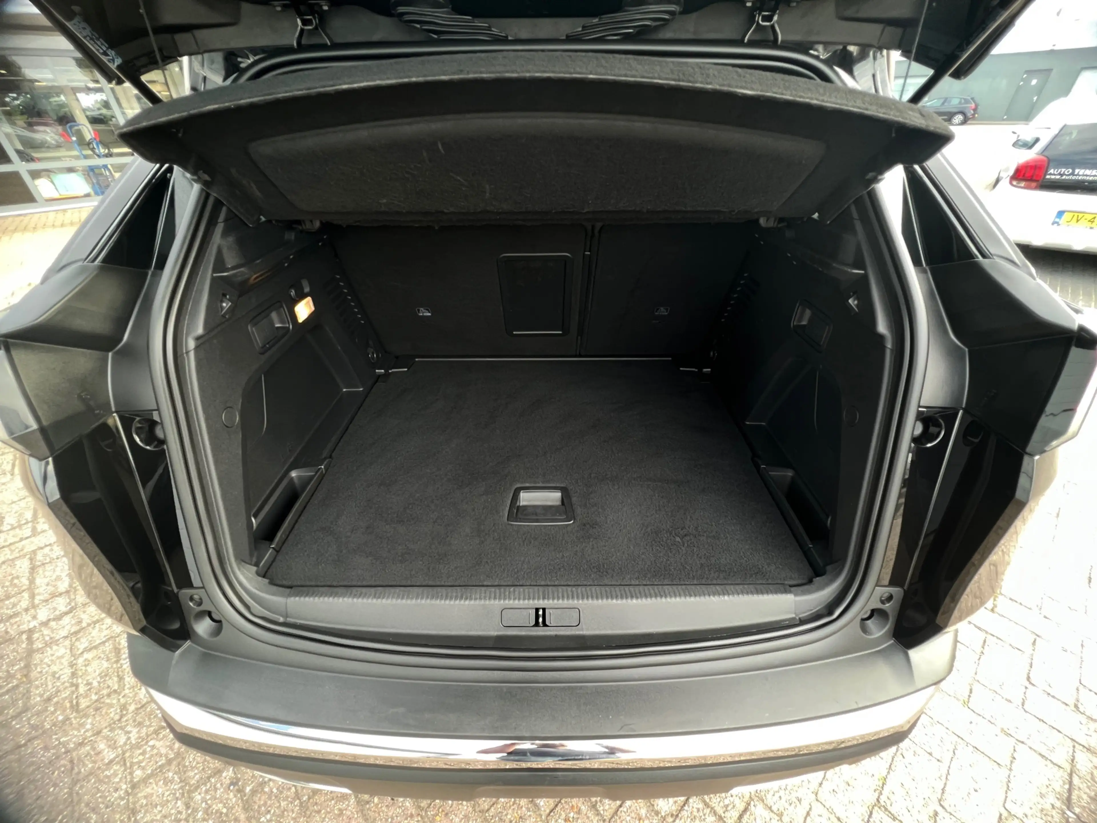 Peugeot 3008 1.2 Hybrid 145PK GT | Navigatie | Adaptieve Cruise — photo 8
