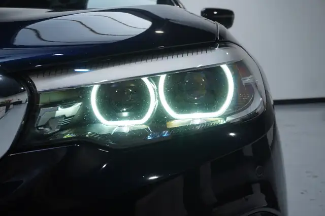 BMW 5 Series view 7