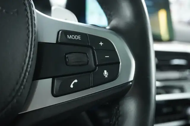 BMW 5 Series view 20