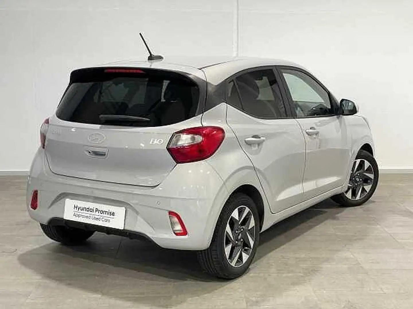 Hyundai i10 1.0 MPI Klass Blanco - 2