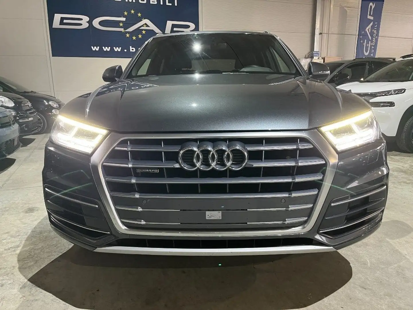 Audi Q5 40 TDI 190CV quattro S tronic S line plus LED/NAVI Gris - 2