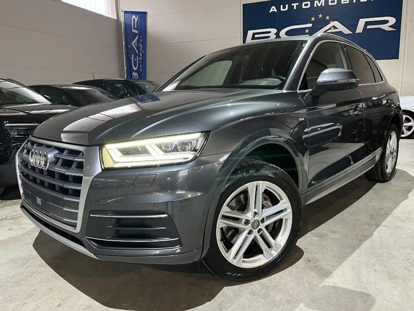 Audi Q5 40 TDI 190CV quattro S tronic S line plus LED/NAVI Gris - 1