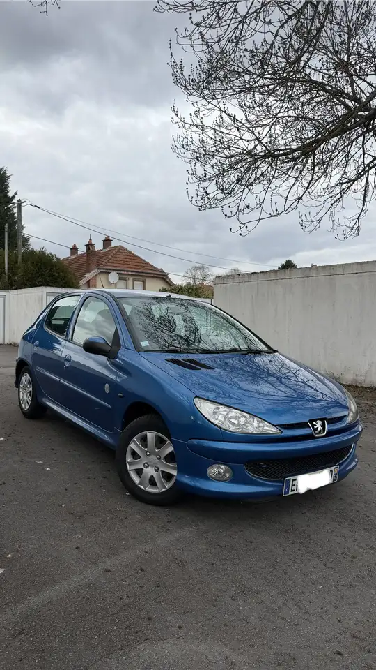 Peugeot 206 1.4 HDi 70ch GÃ©nÃ©ration - PrÃ©voir Tra