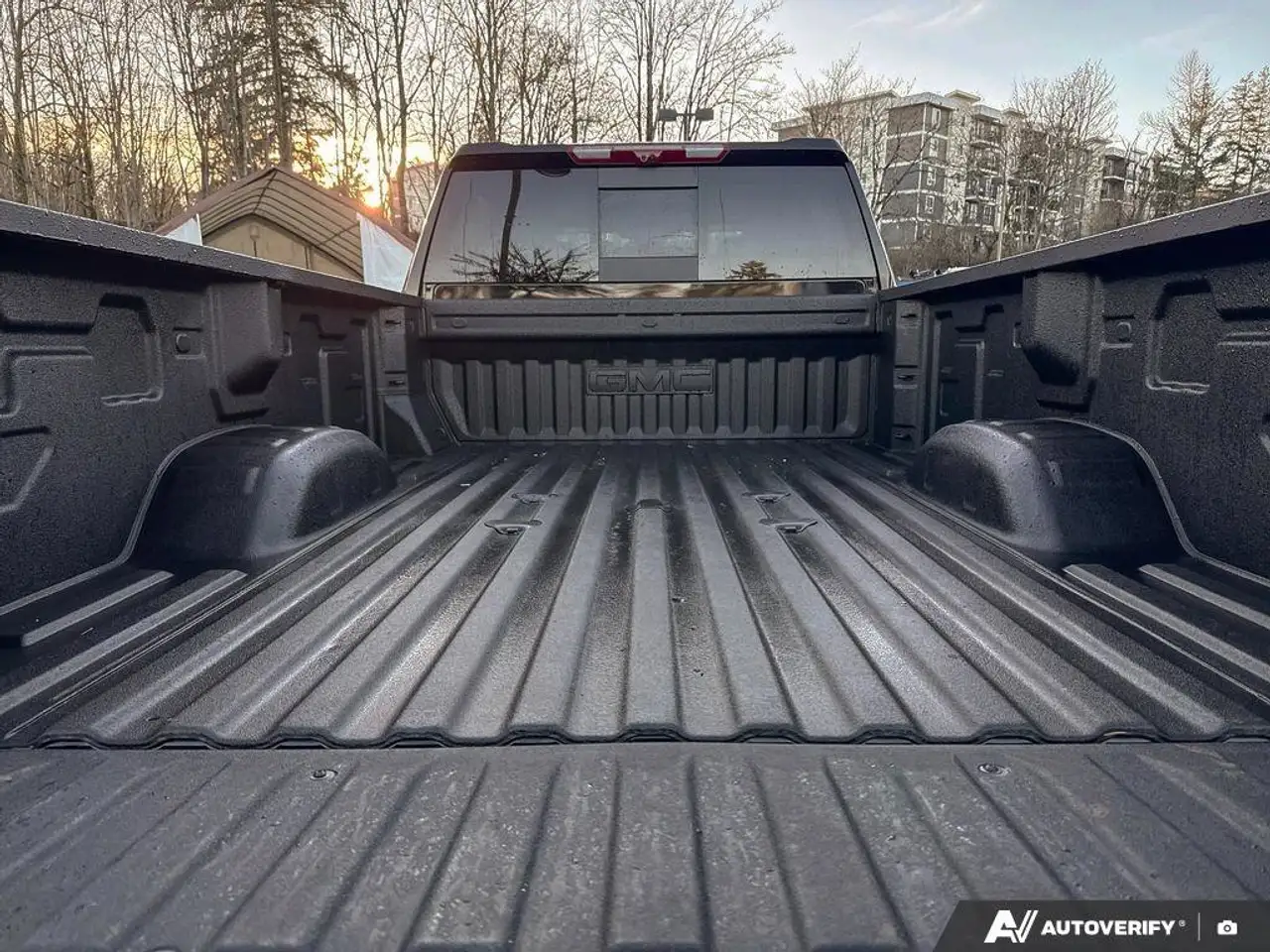 GMC Sierra 3500HD снимка GMC Sierra 3500HD