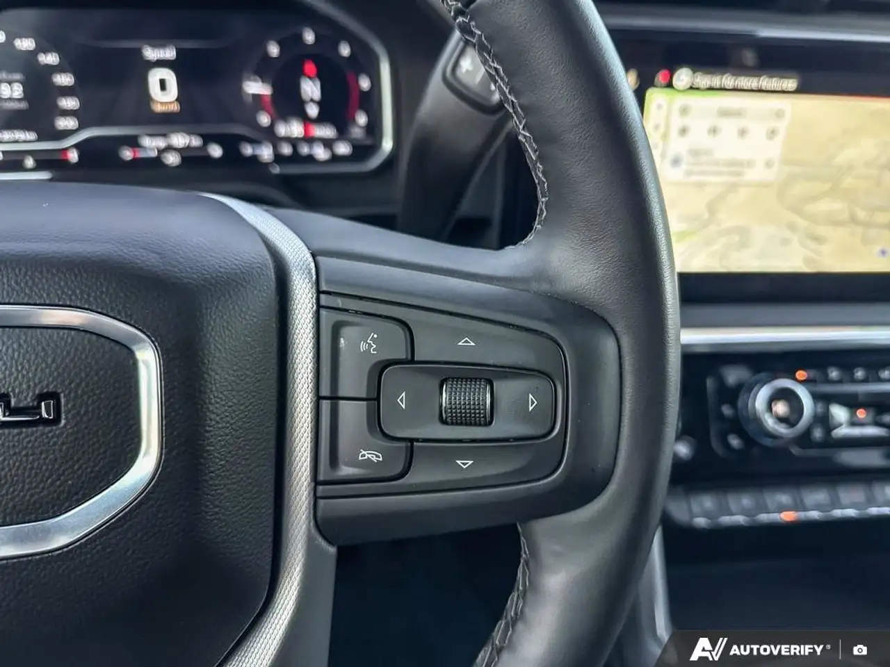 GMC Sierra 3500HD снимка GMC Sierra 3500HD