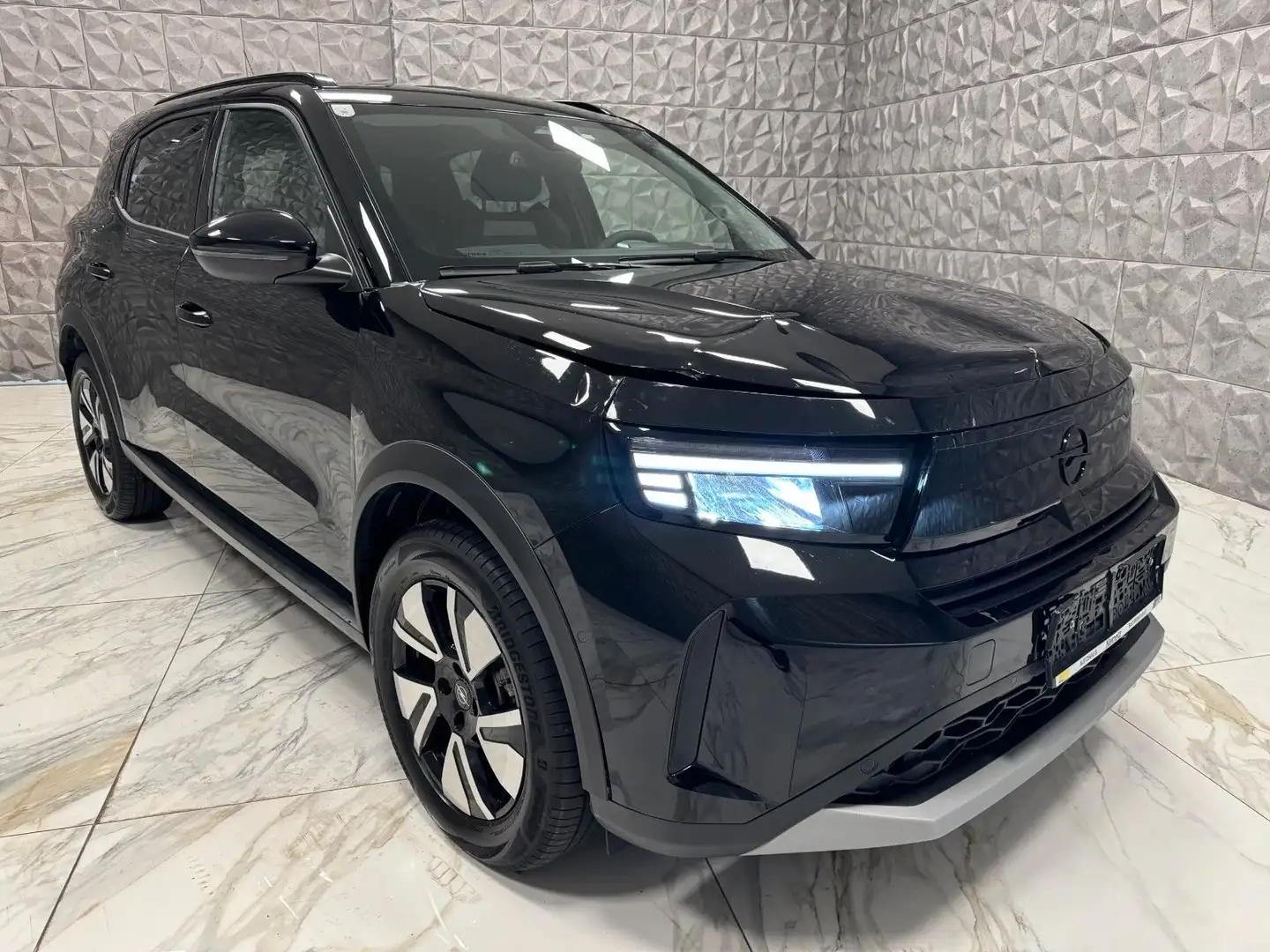 Opel Frontera GS 1.2 100kW Schwarz - 2