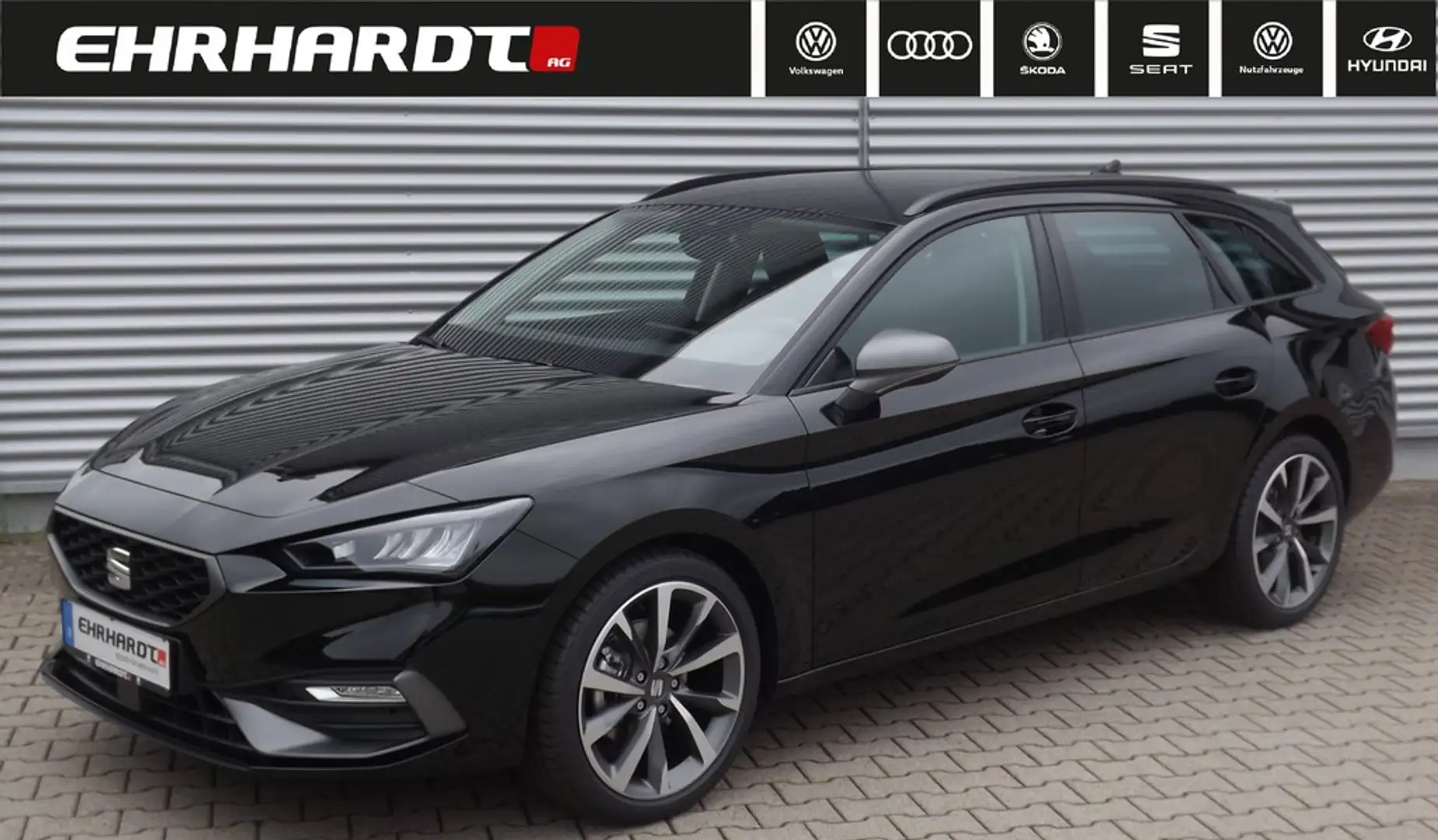 SEAT Leon Sportstourer 1.5 TSI FR LED*NAV*TEMP*SHZ*PDC*KA... Schwarz - 1