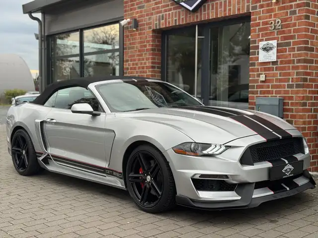 Ford Mustang 5.0 V8 Cabrio Shelby GT350-Paket/LED