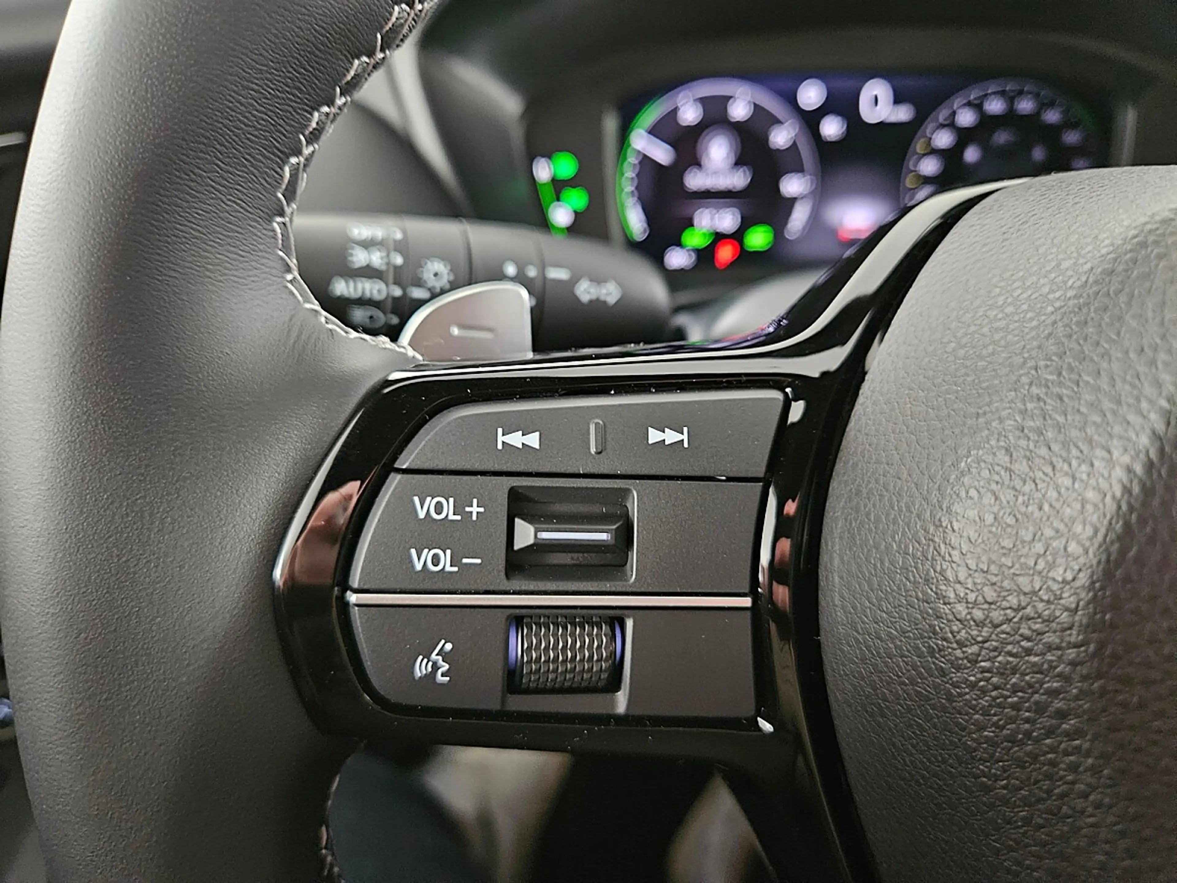 Honda ZR-V Hybrid Sport Aut. | Auto Stahl Wien 23 — photo 14