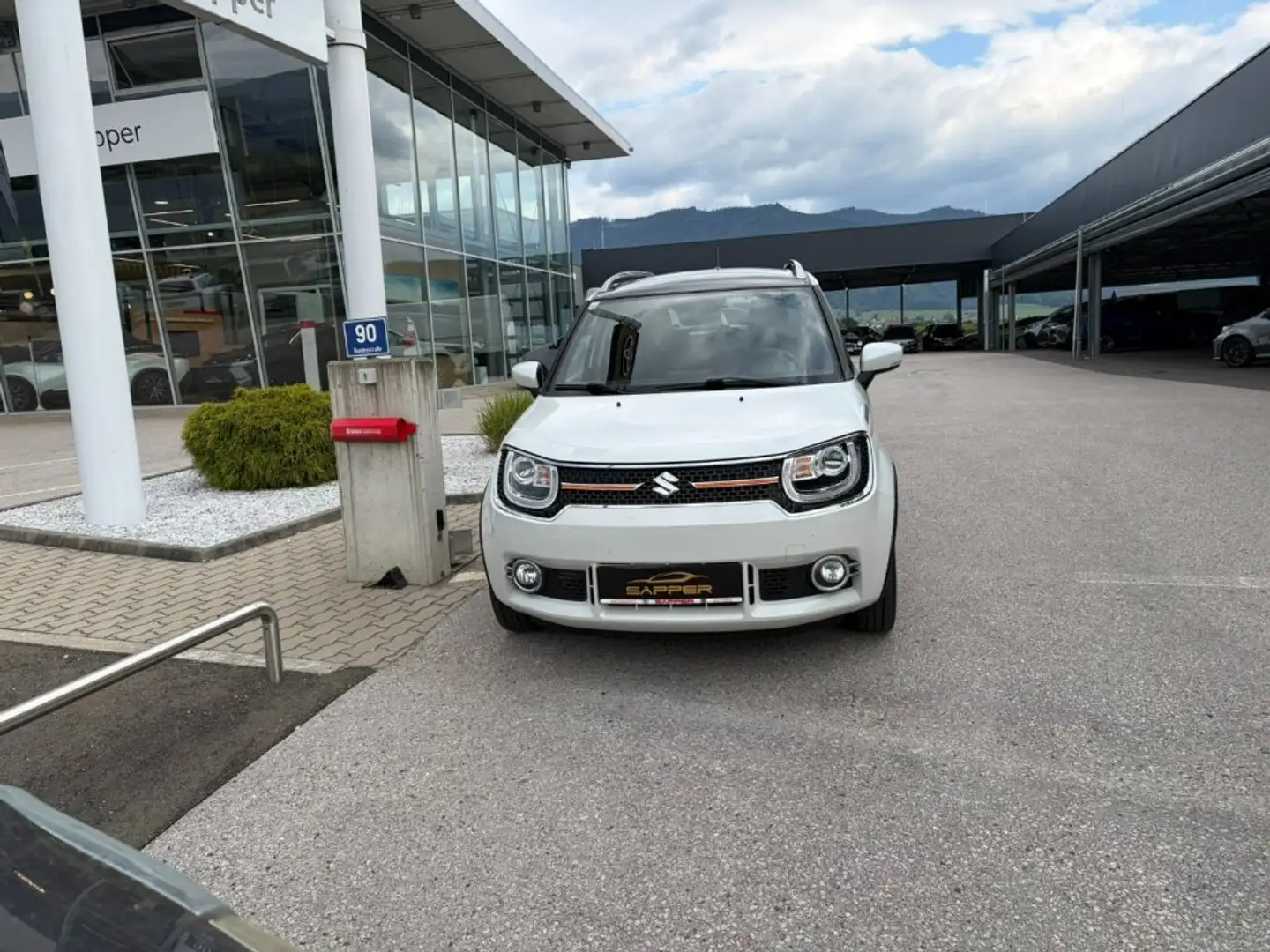 Suzuki Ignis Flash 1,2 Hybrid 4x4 Weiß - 2