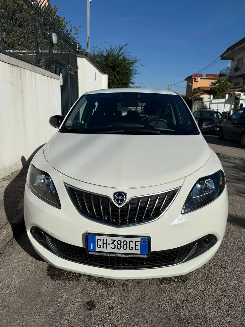 Lancia Ypsilon Ypsilon III 2021 1.0 firefly hybrid Silver s Bianco - 1
