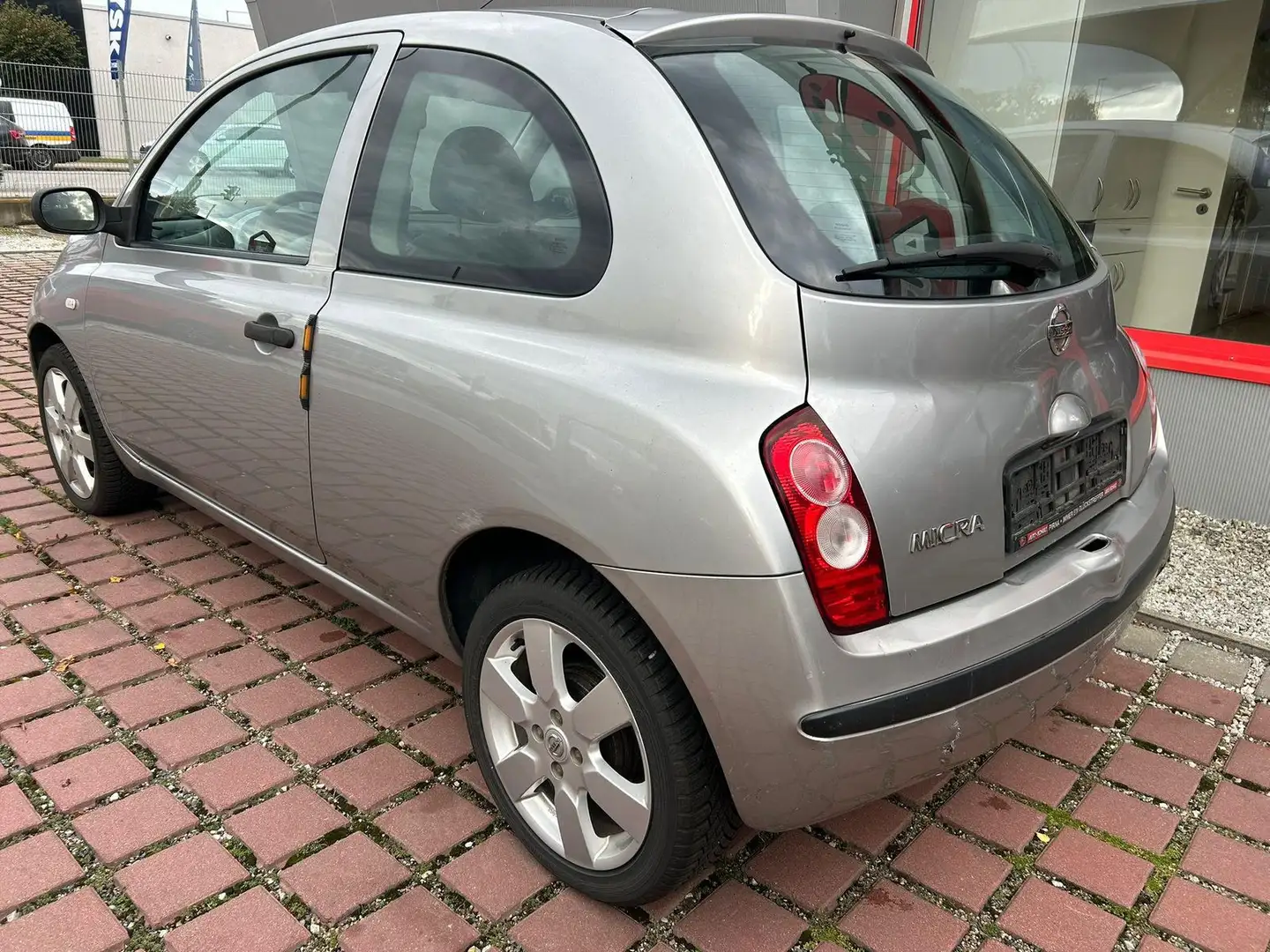 Nissan Micra 1.2 Klima Grau - 1