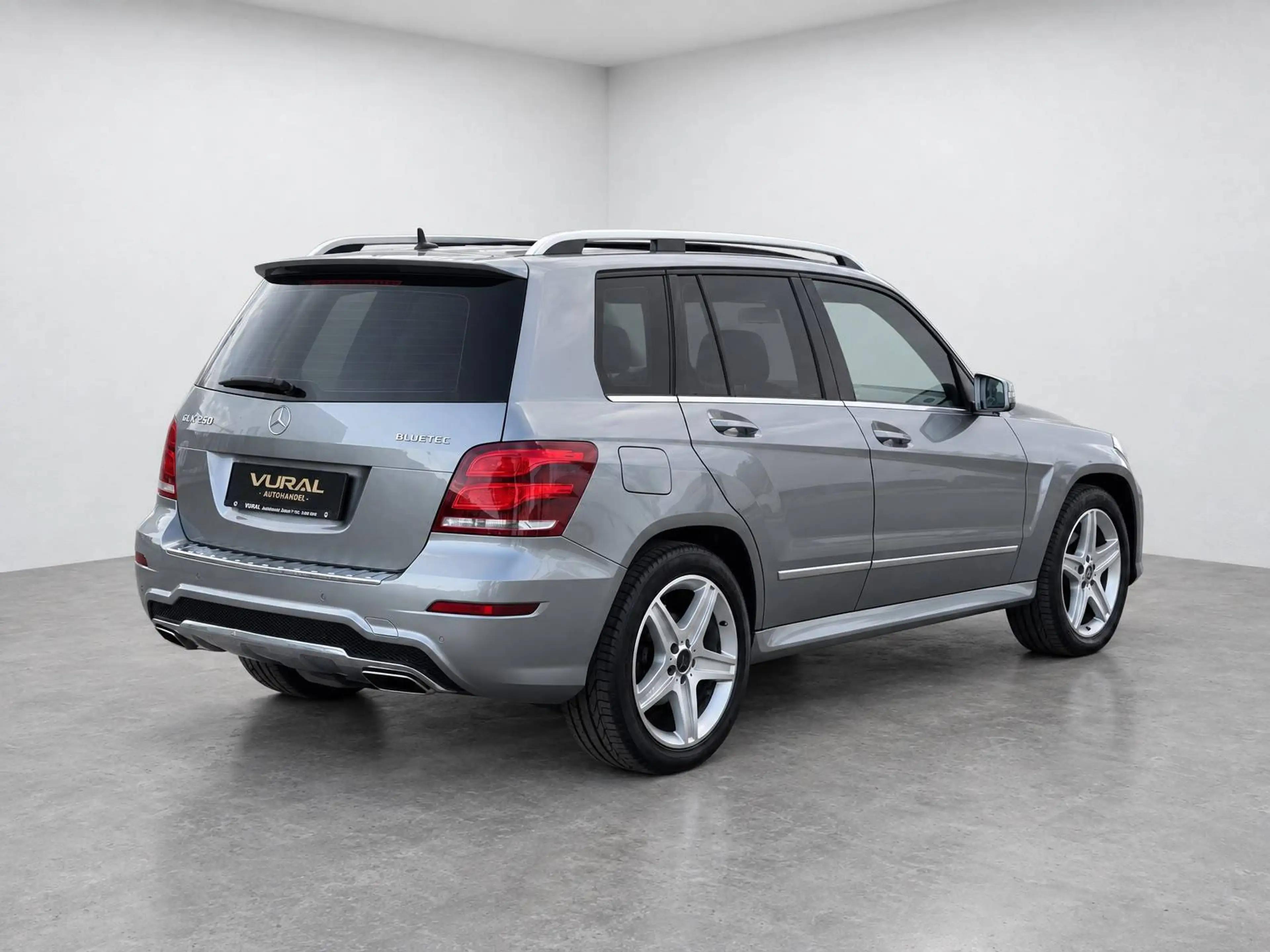 Mercedes-Benz GLK 250 GLK 250 CDI BlueTec 4Matic | AMG LINE | PANO | BI-XENON | — photo 5