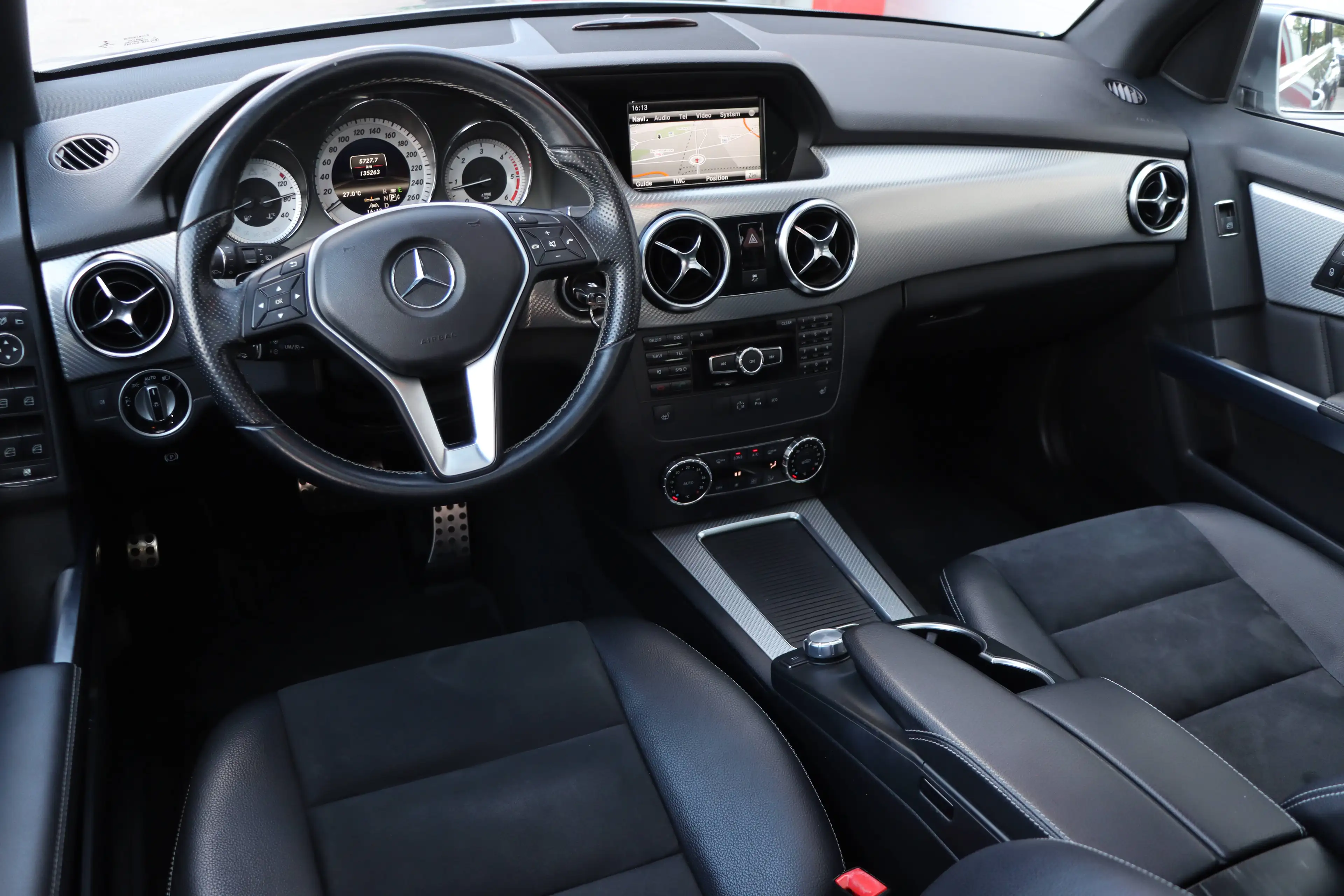 Mercedes-Benz GLK 250 GLK 250 CDI BlueTec 4Matic | AMG LINE | PANO | BI-XENON | — photo 12