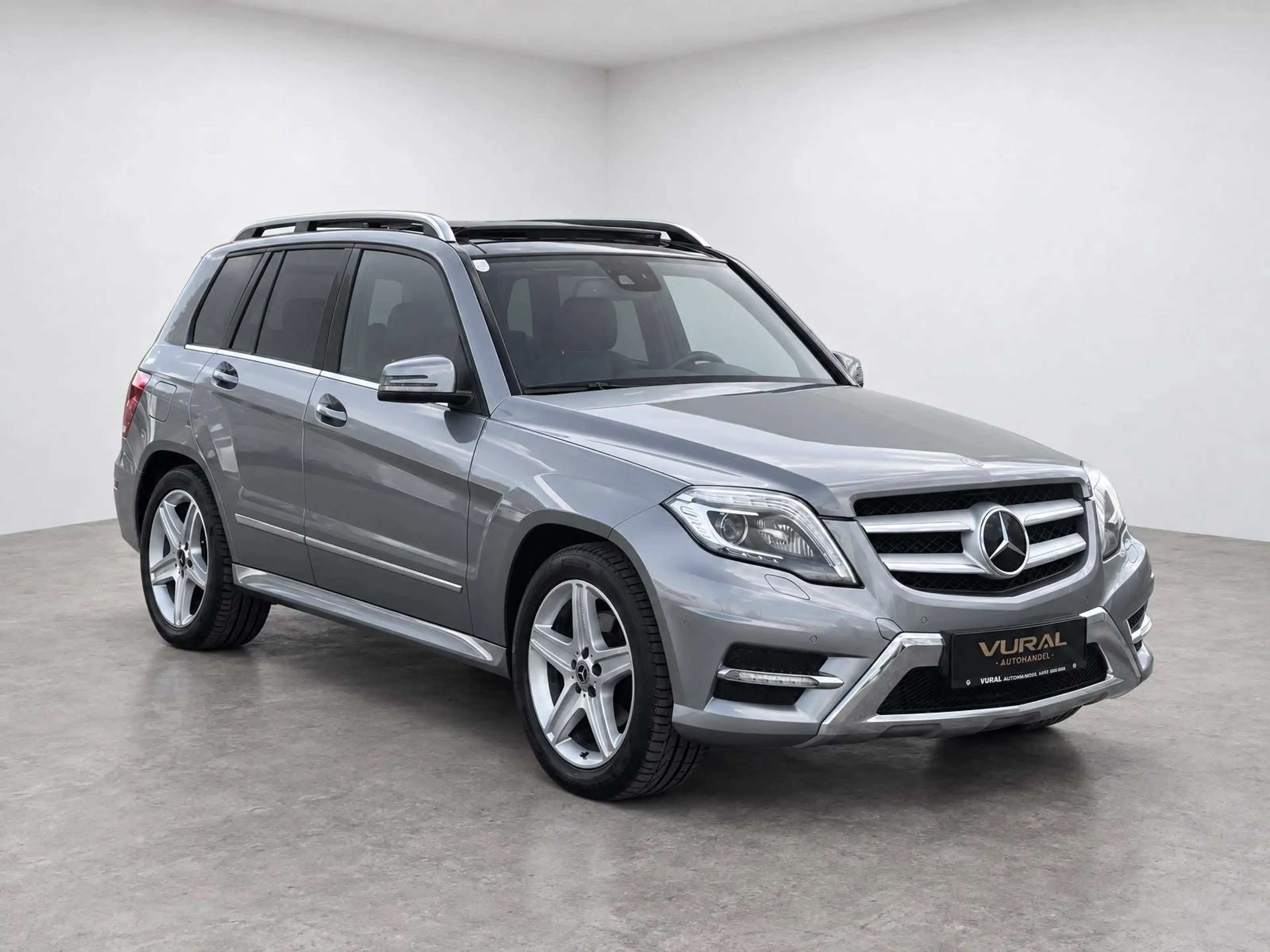 Mercedes-Benz GLK 250 GLK 250 CDI BlueTec 4Matic | AMG LINE | PANO | BI-XENON | — photo 4