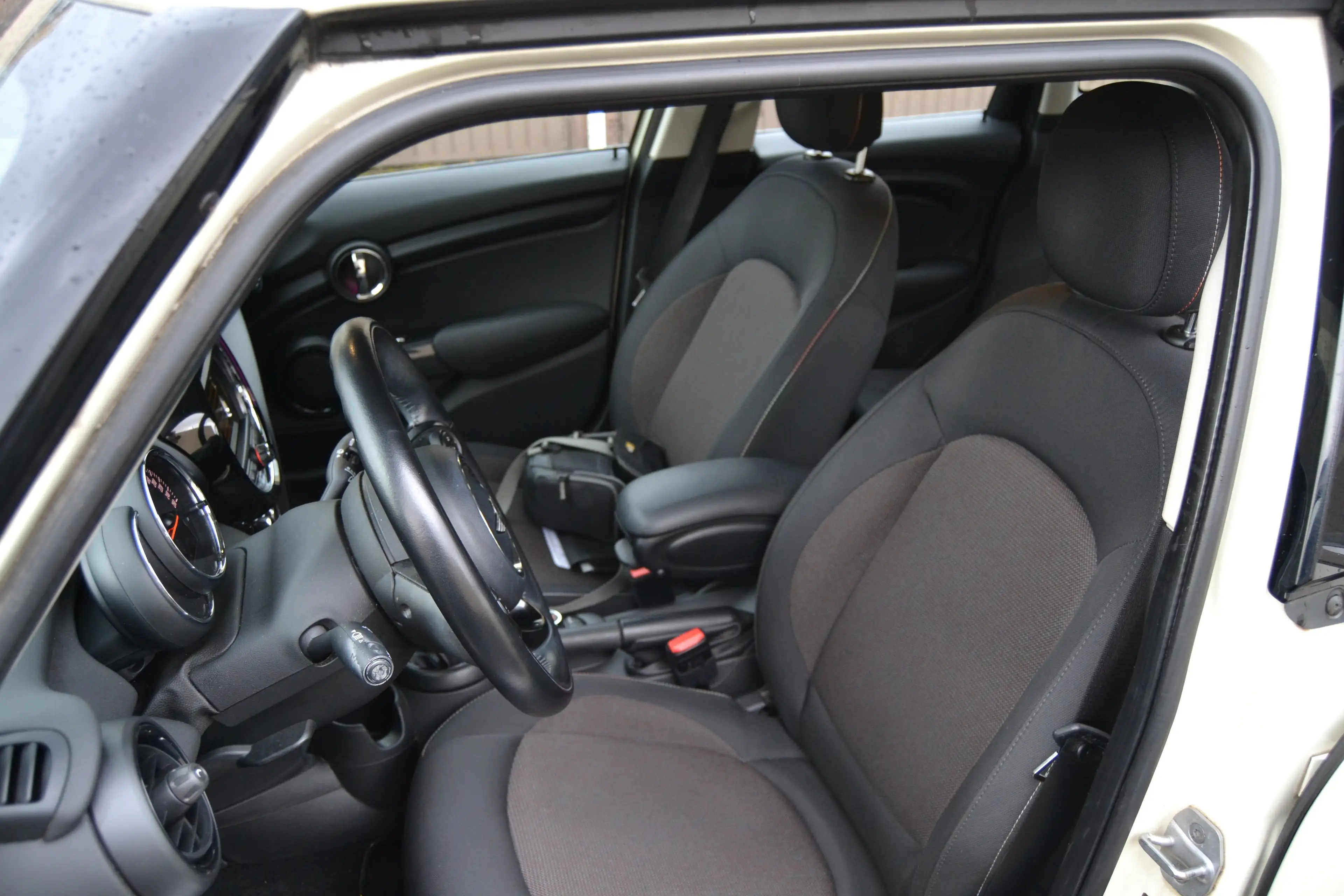 MINI One Automaat / 5 Deurs / Airco / Alu / Cruise control / Perfect ! — photo 8