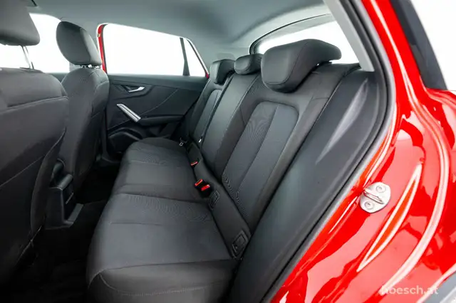 Audi Q2 view 7