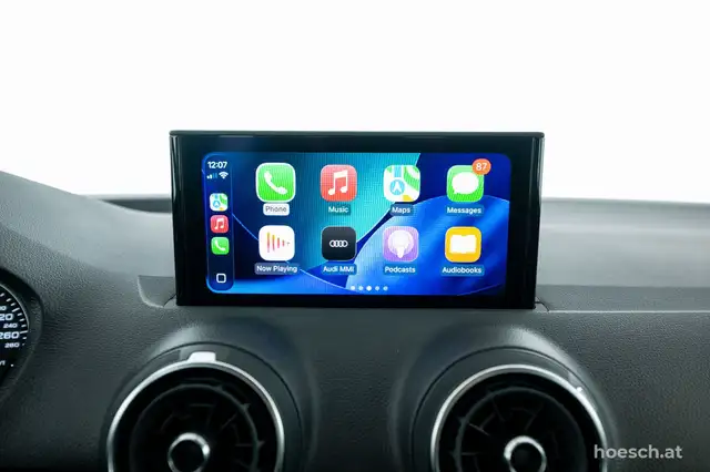 Audi Q2 view 10