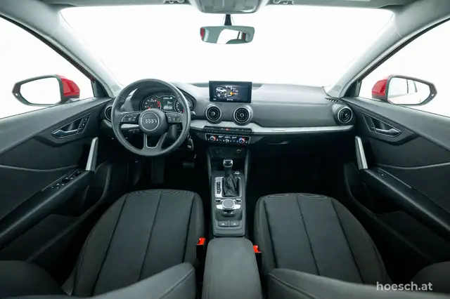 Audi Q2 view 5