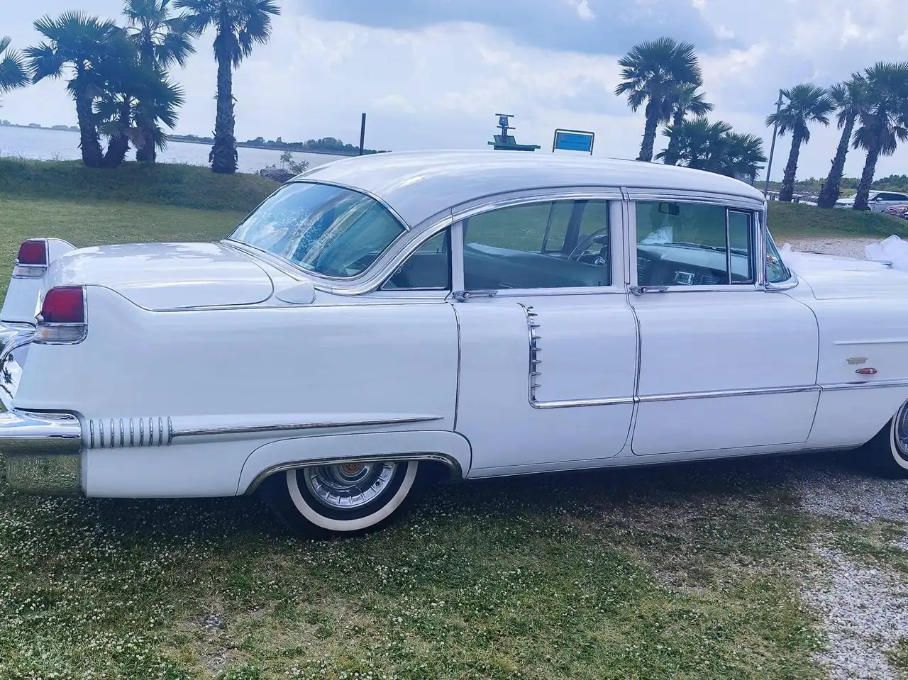 Cadillac Deville, foto 2