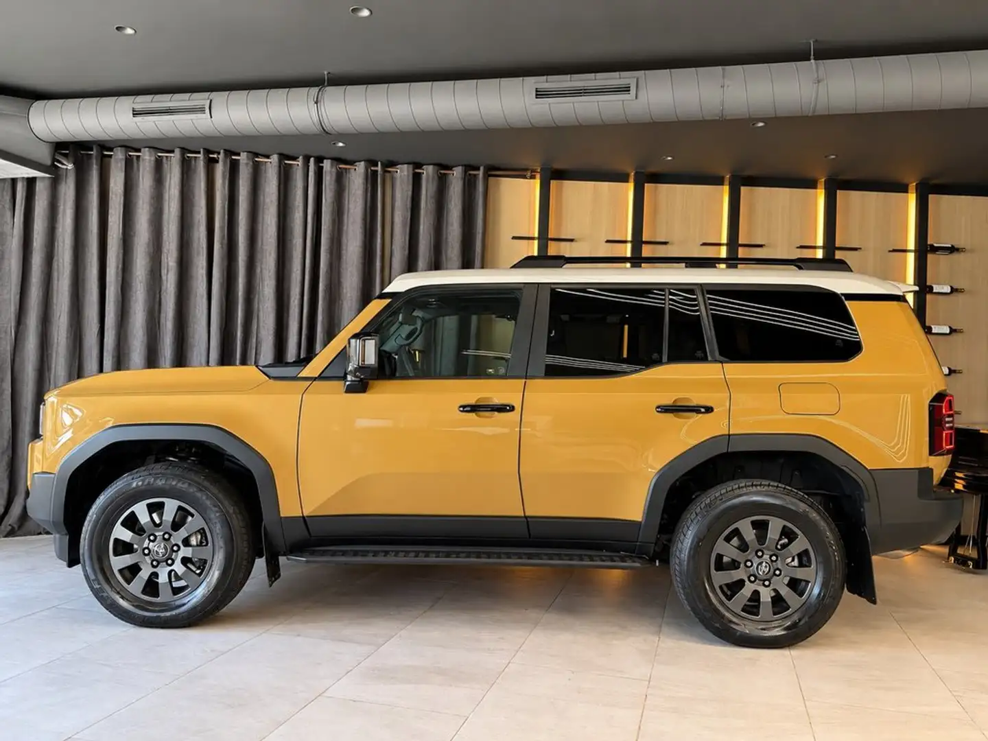 Toyota Land Cruiser 250 First Edition Marrón - 2