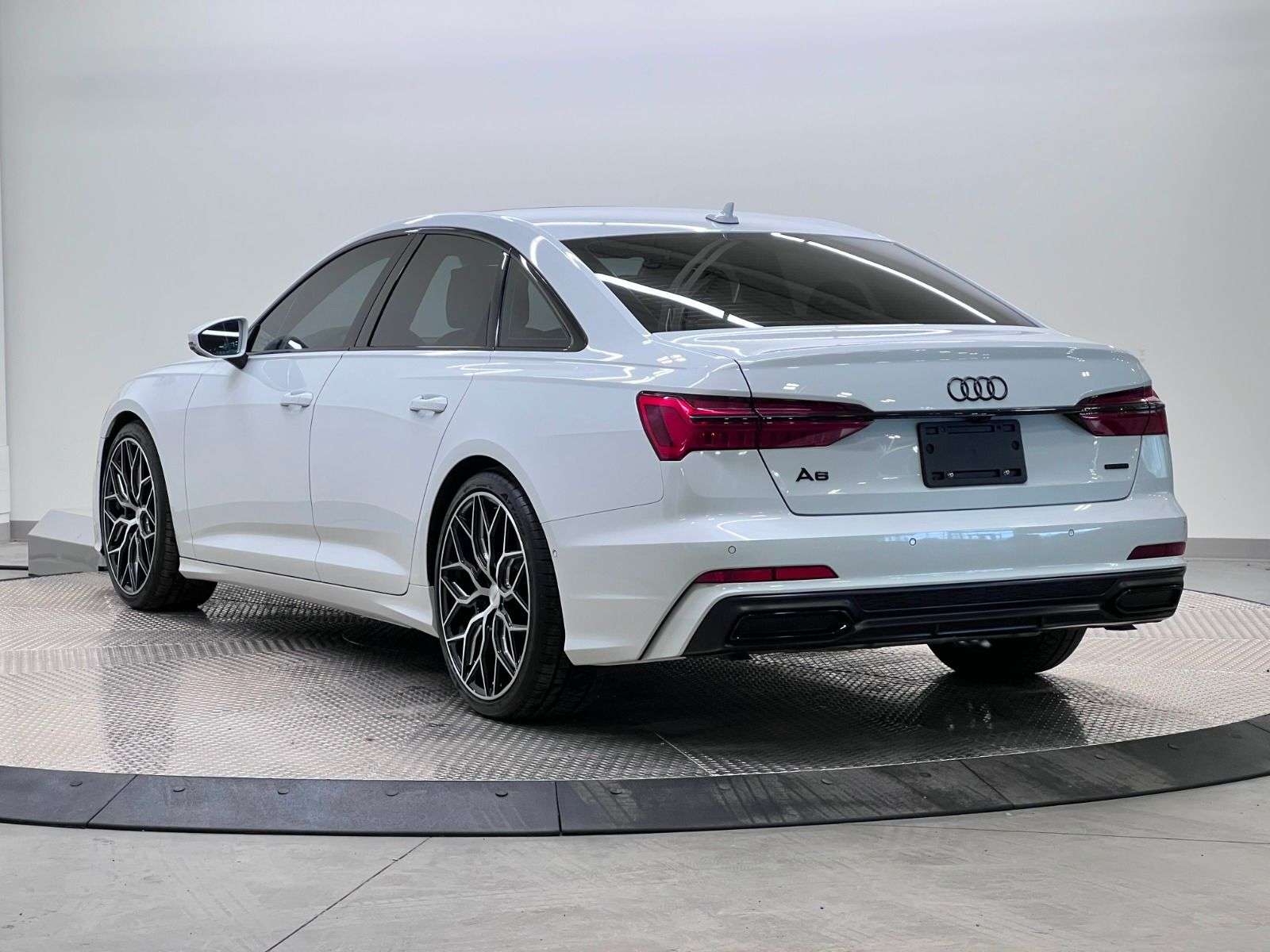 2019 Audi A6 TECHNIK | S-LINE | LOADED alt 3