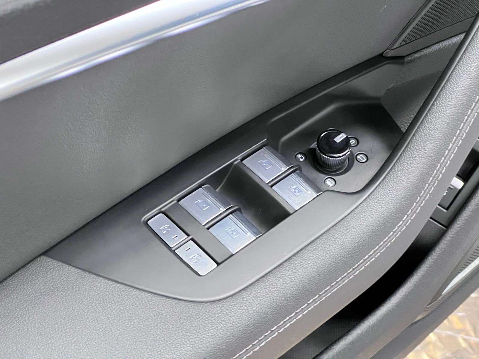 2019 Audi A6 TECHNIK | S-LINE | LOADED thumb 29
