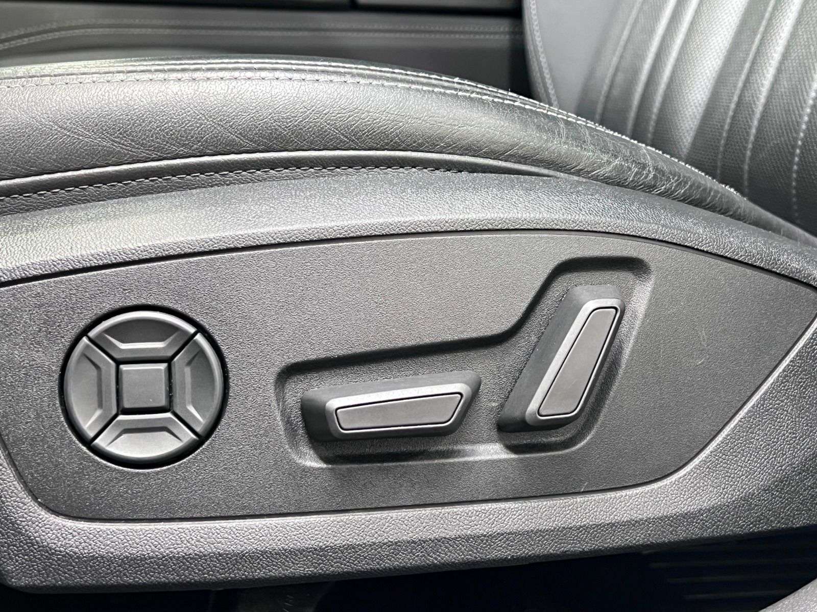 2019 Audi A6 TECHNIK | S-LINE | LOADED thumb 31