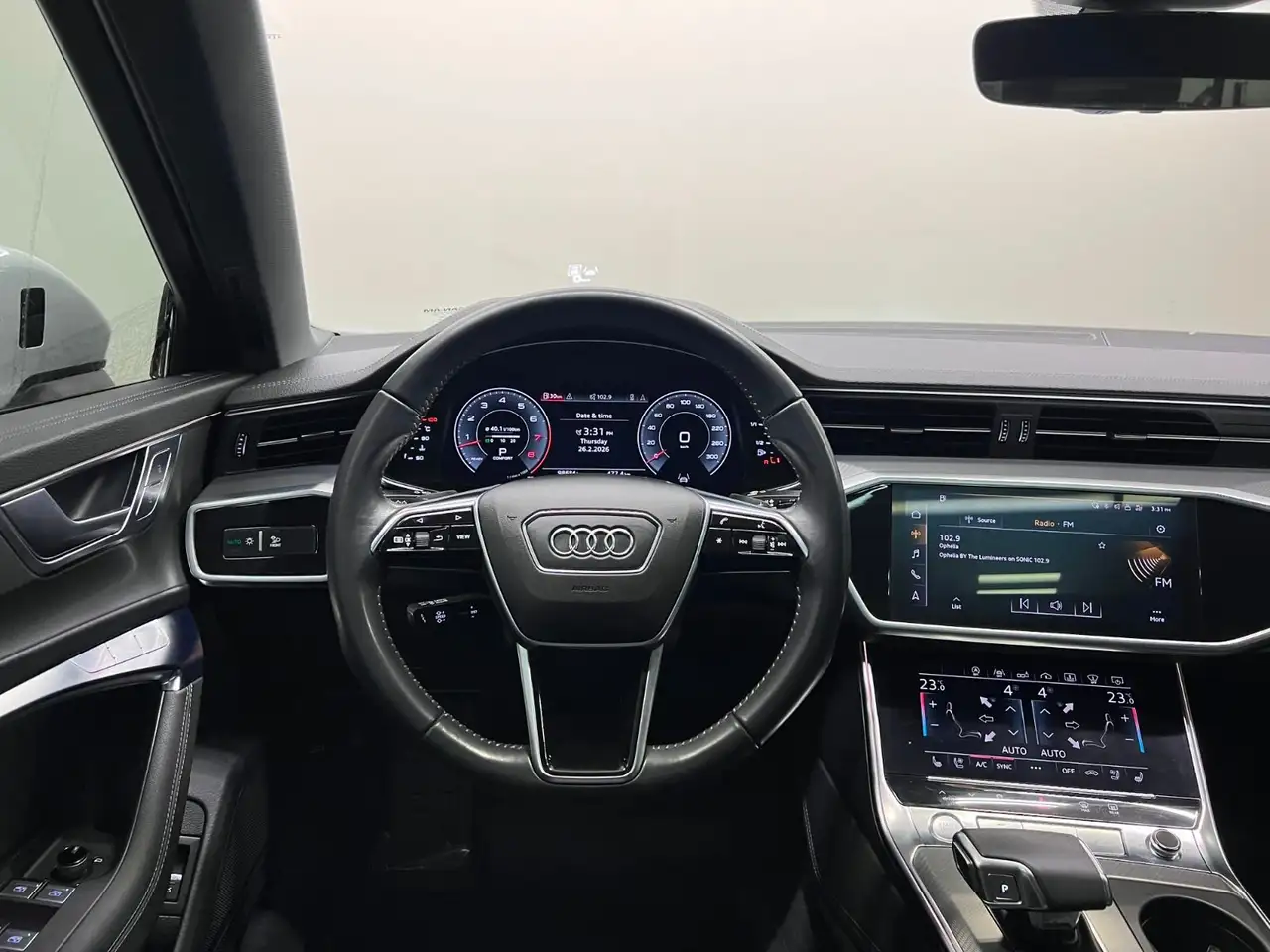 Audi A6 снимка Audi A6