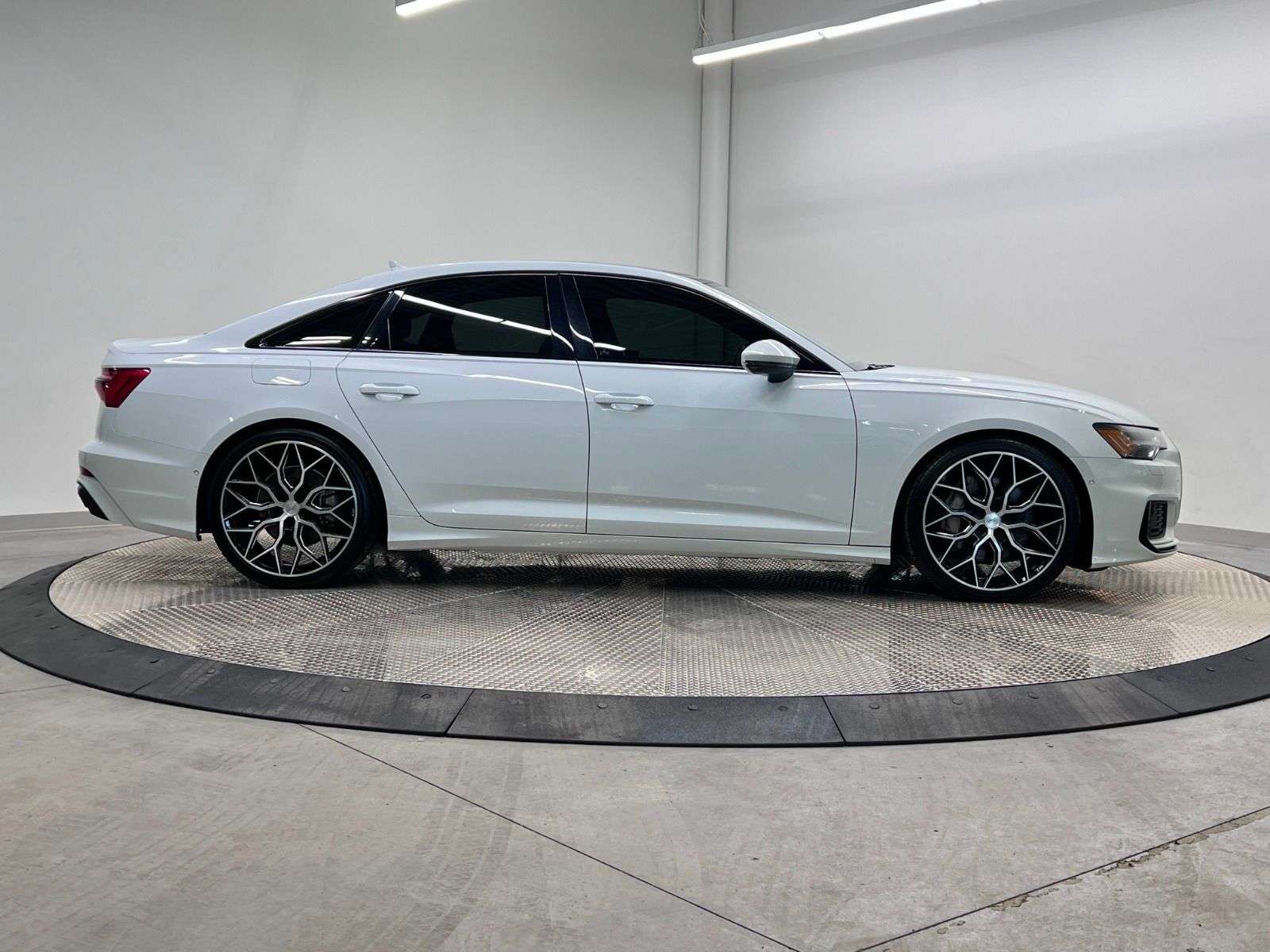 2019 Audi A6 TECHNIK | S-LINE | LOADED thumb 7