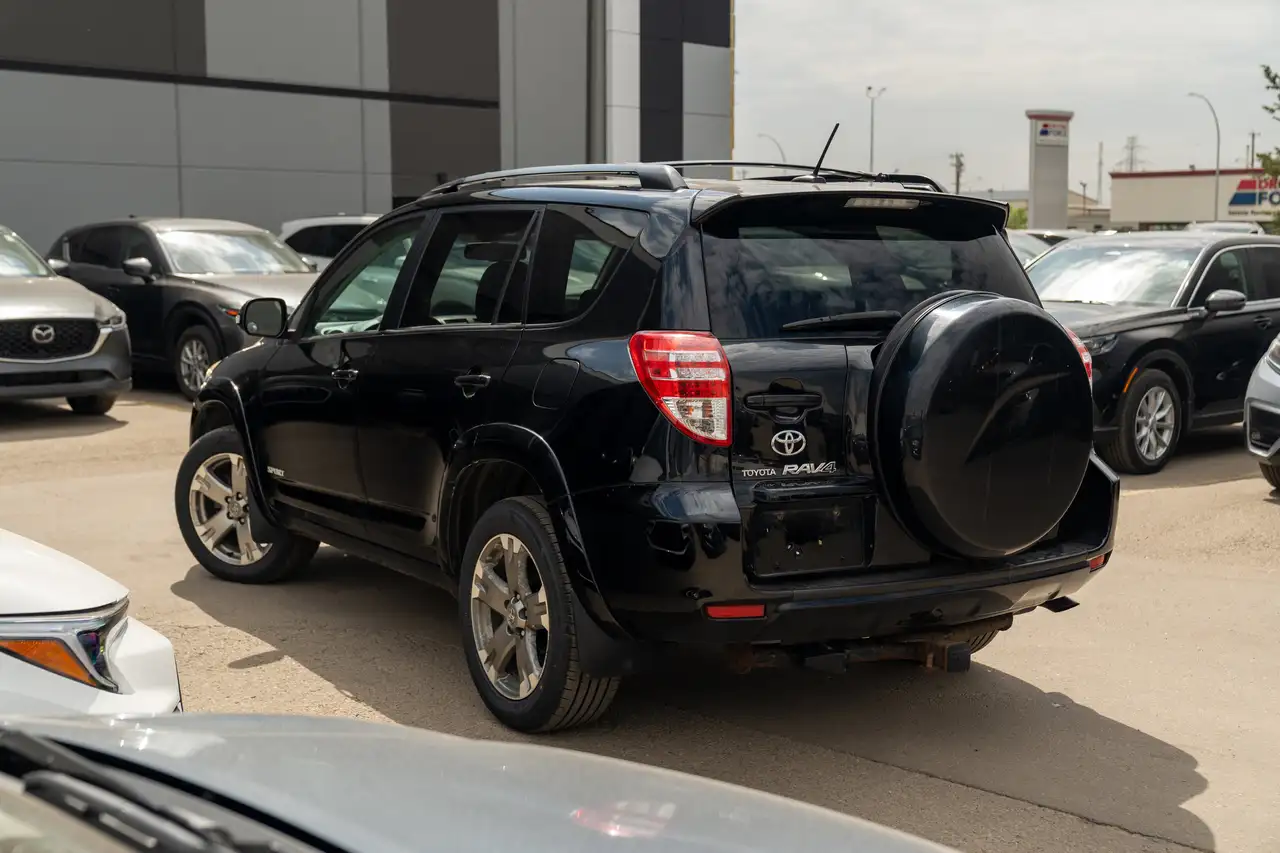 Toyota RAV 4 снимка Toyota RAV 4