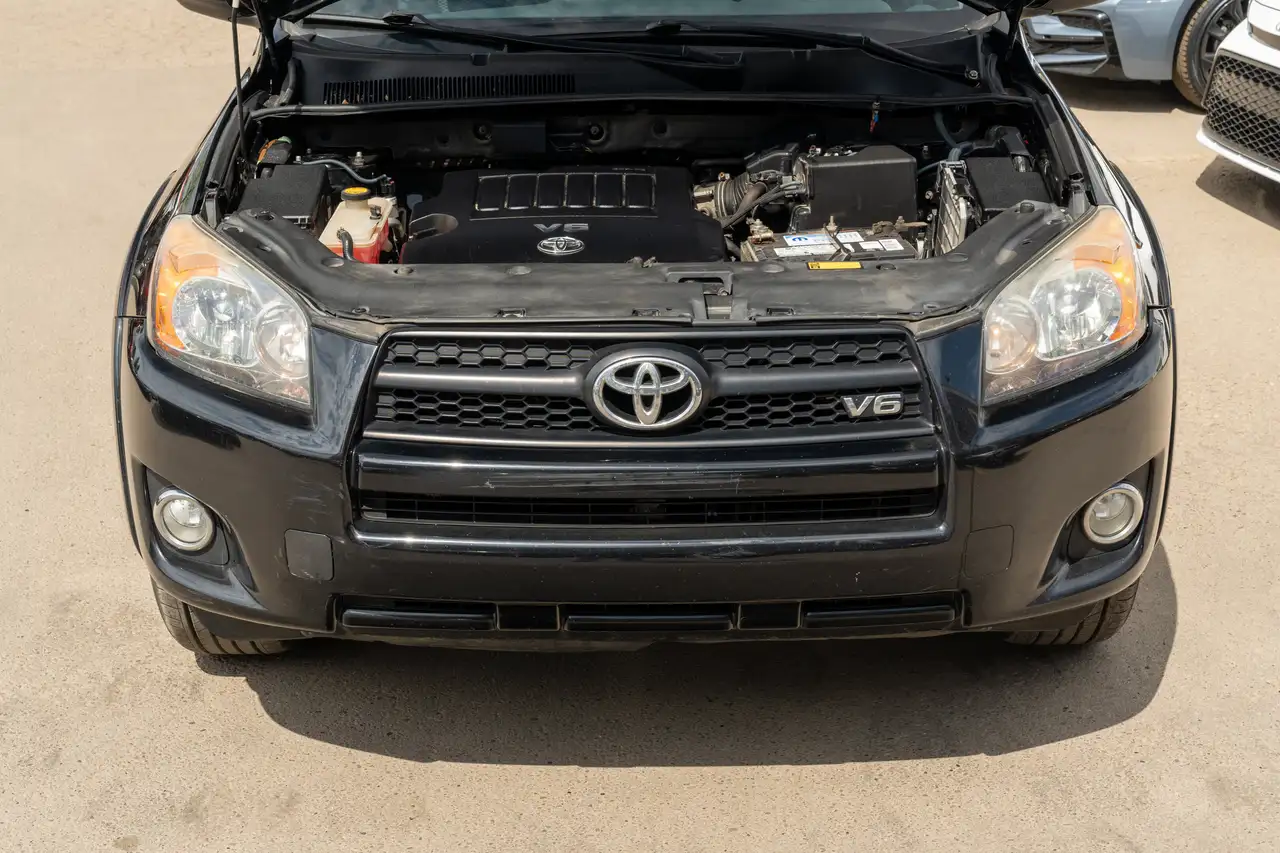 Toyota RAV 4 снимка Toyota RAV 4