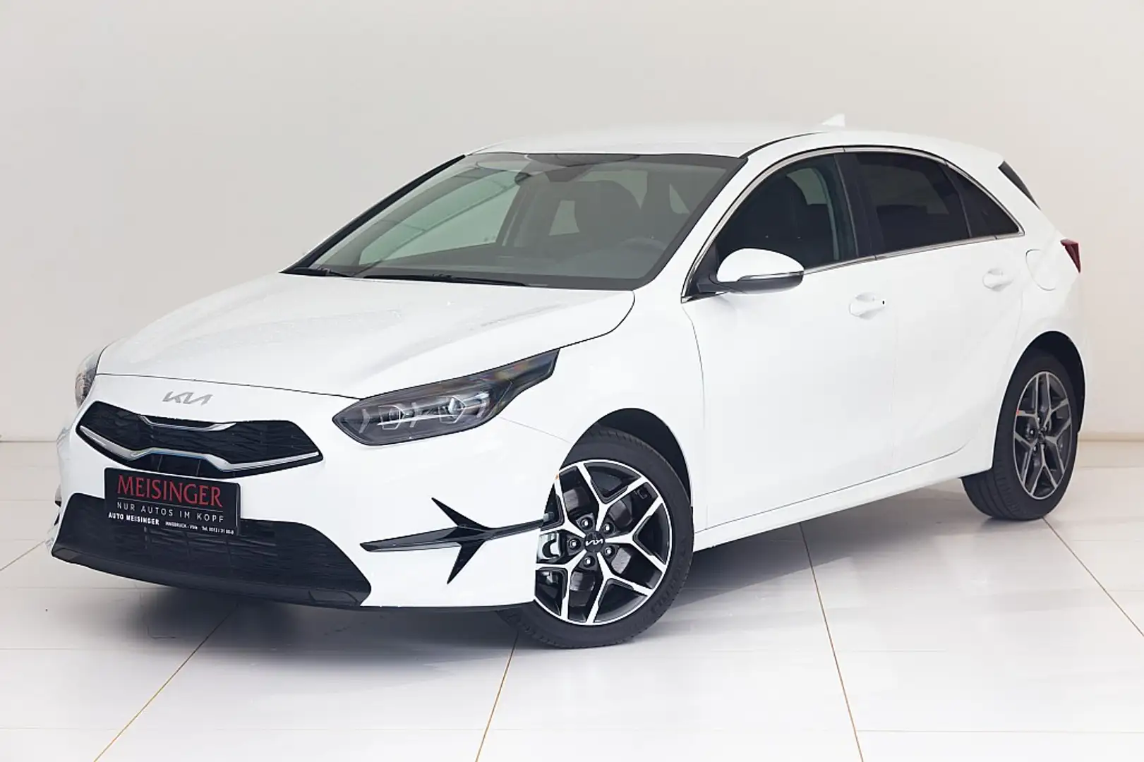 Kia Ceed / cee'd ceed 1,5 TGDI Gold 48V DCT Weiß - 1
