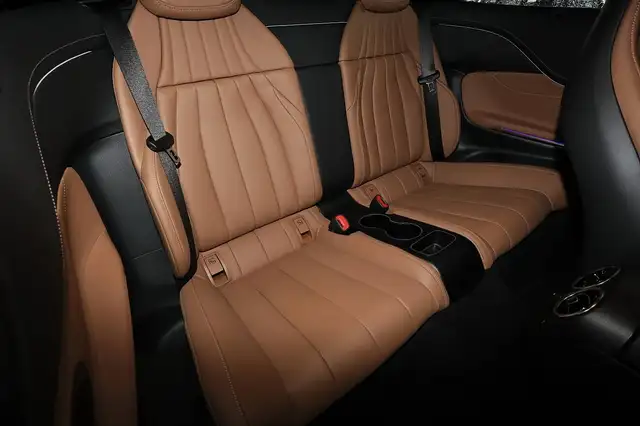 Mercedes-Benz Cle view 6