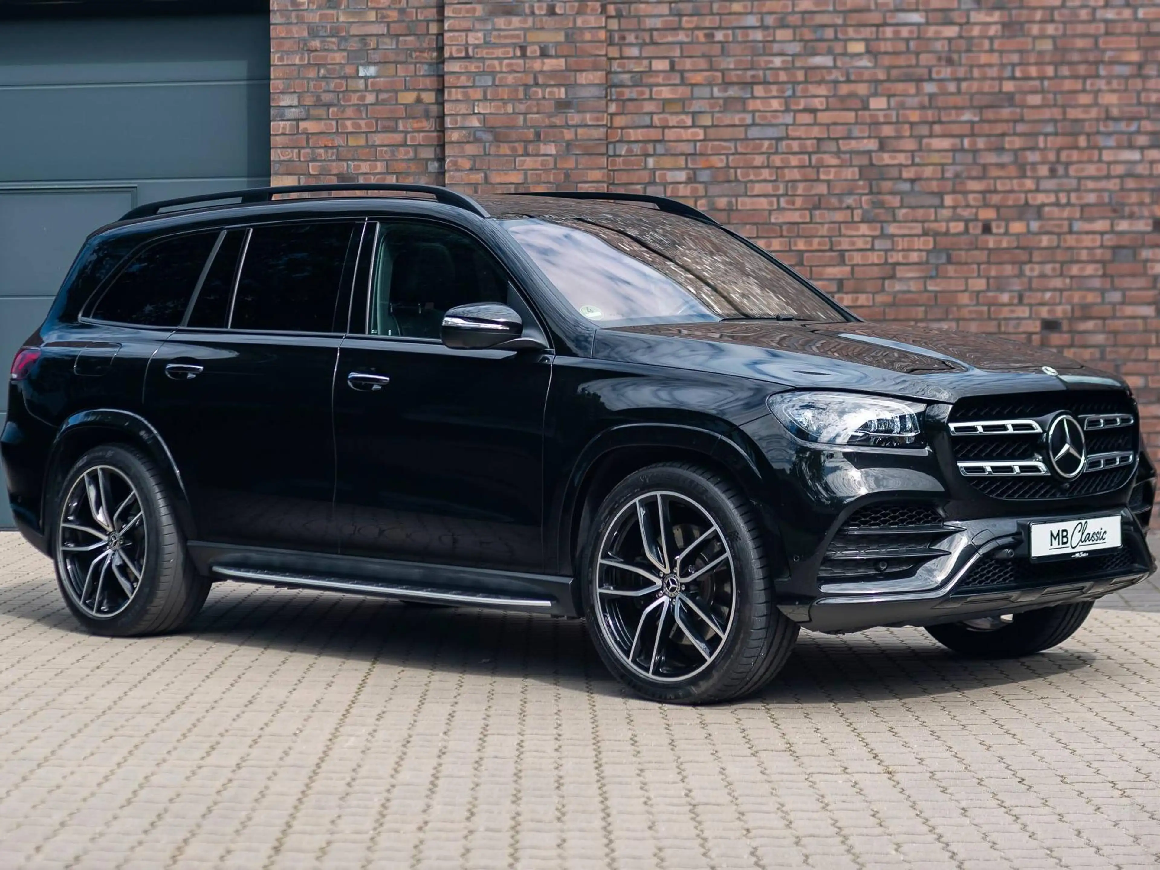 Mercedes-Benz GLS 580 GLS 4Matic 9G-TRONIC Exclusive — photo 2