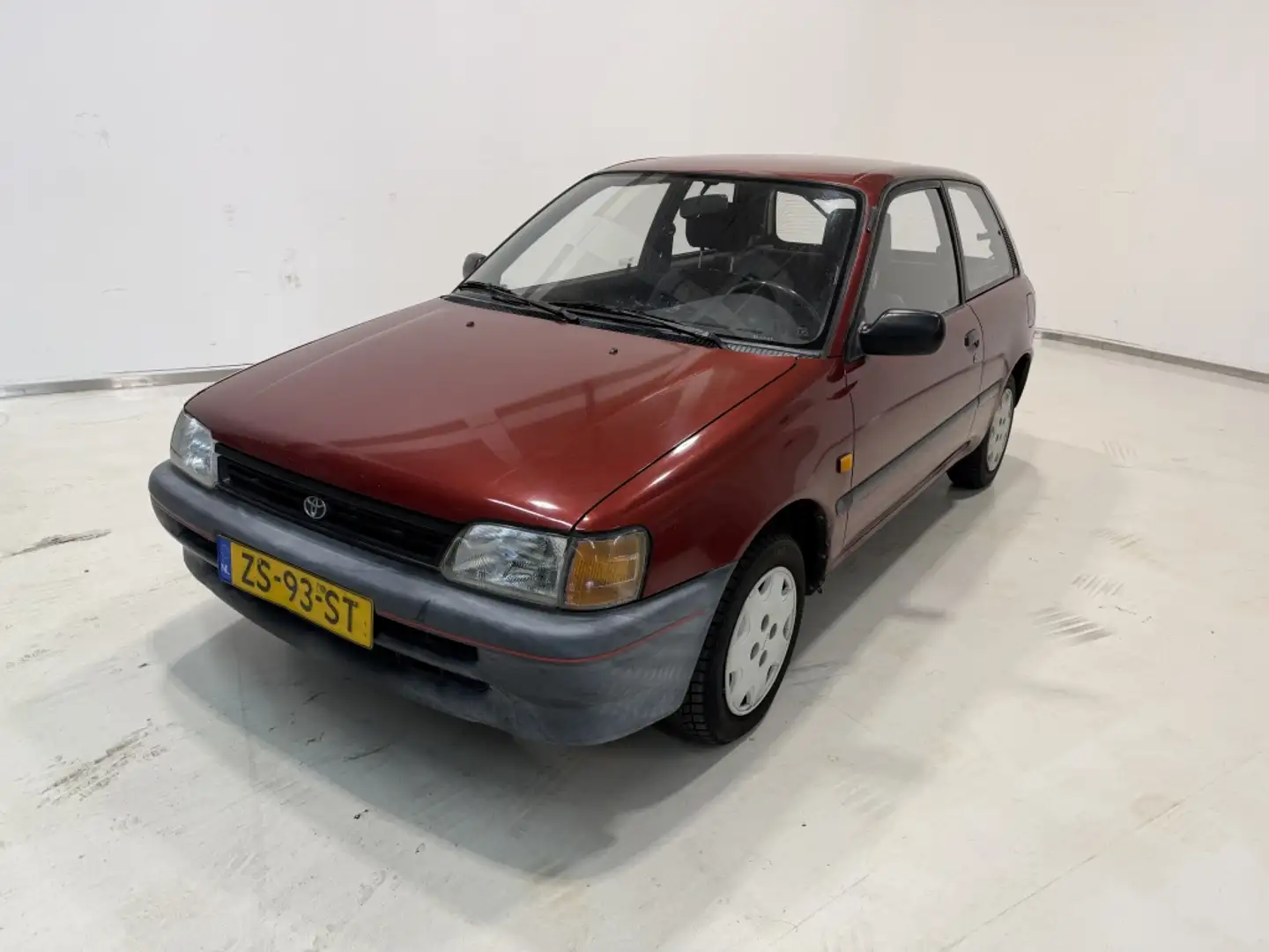 Toyota Starlet 1.3i Friend Rojo - 1