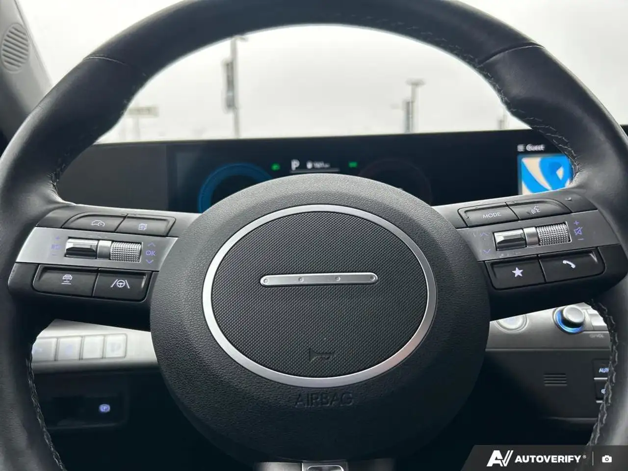 Hyundai KONA снимка Hyundai KONA