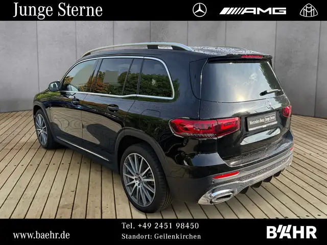 Mercedes-Benz GLB view 3