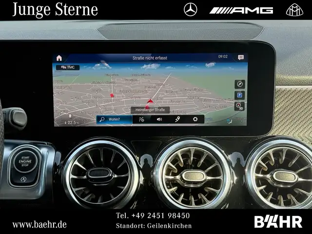 Mercedes-Benz GLB view 12
