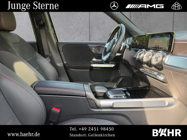 Mercedes-Benz GLB view 5