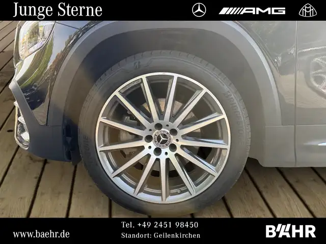 Mercedes-Benz GLB view 6