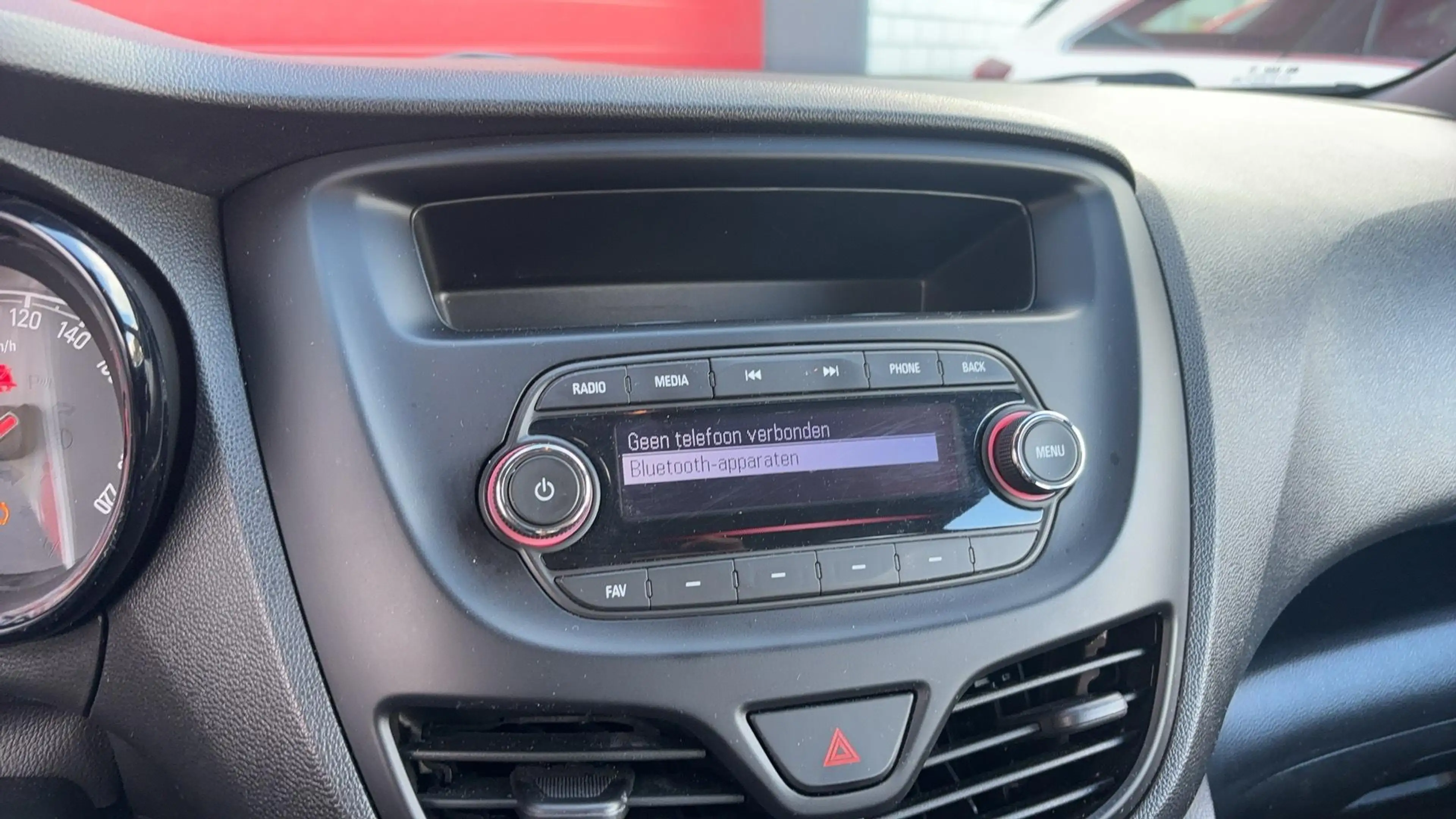 Opel Karl 1.0 ecoFLEX Edition CRUISE / BLUETOOTH / AIRCO / E — photo 10