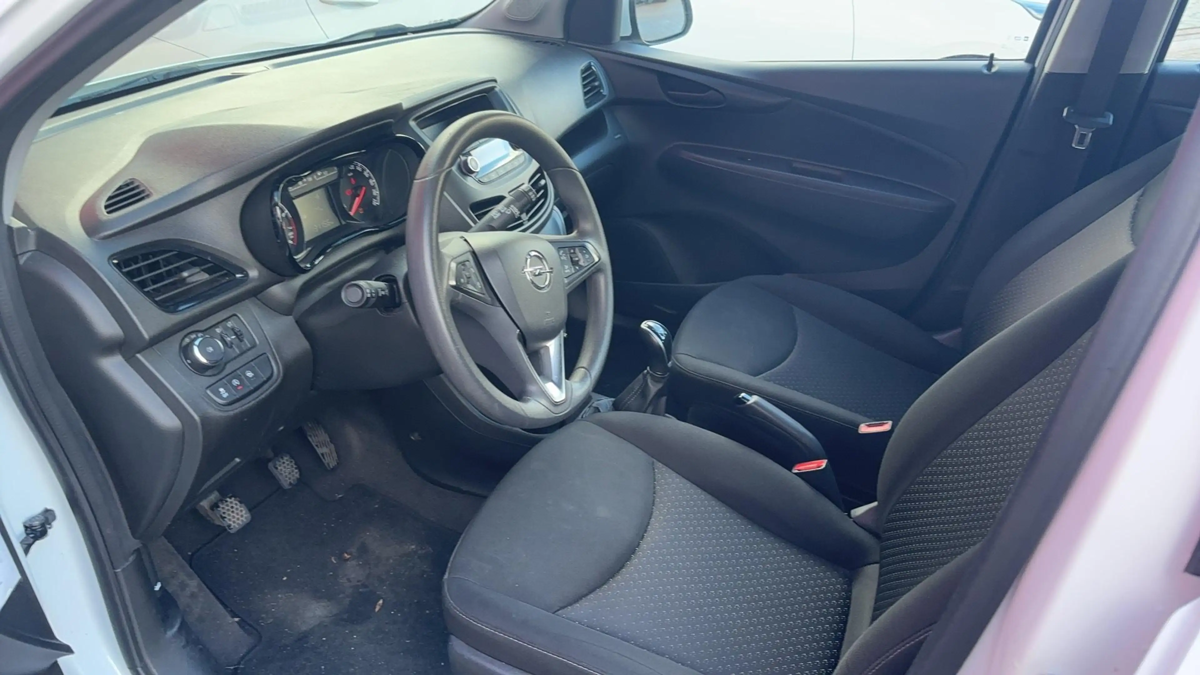 Opel Karl 1.0 ecoFLEX Edition CRUISE / BLUETOOTH / AIRCO / E — photo 4