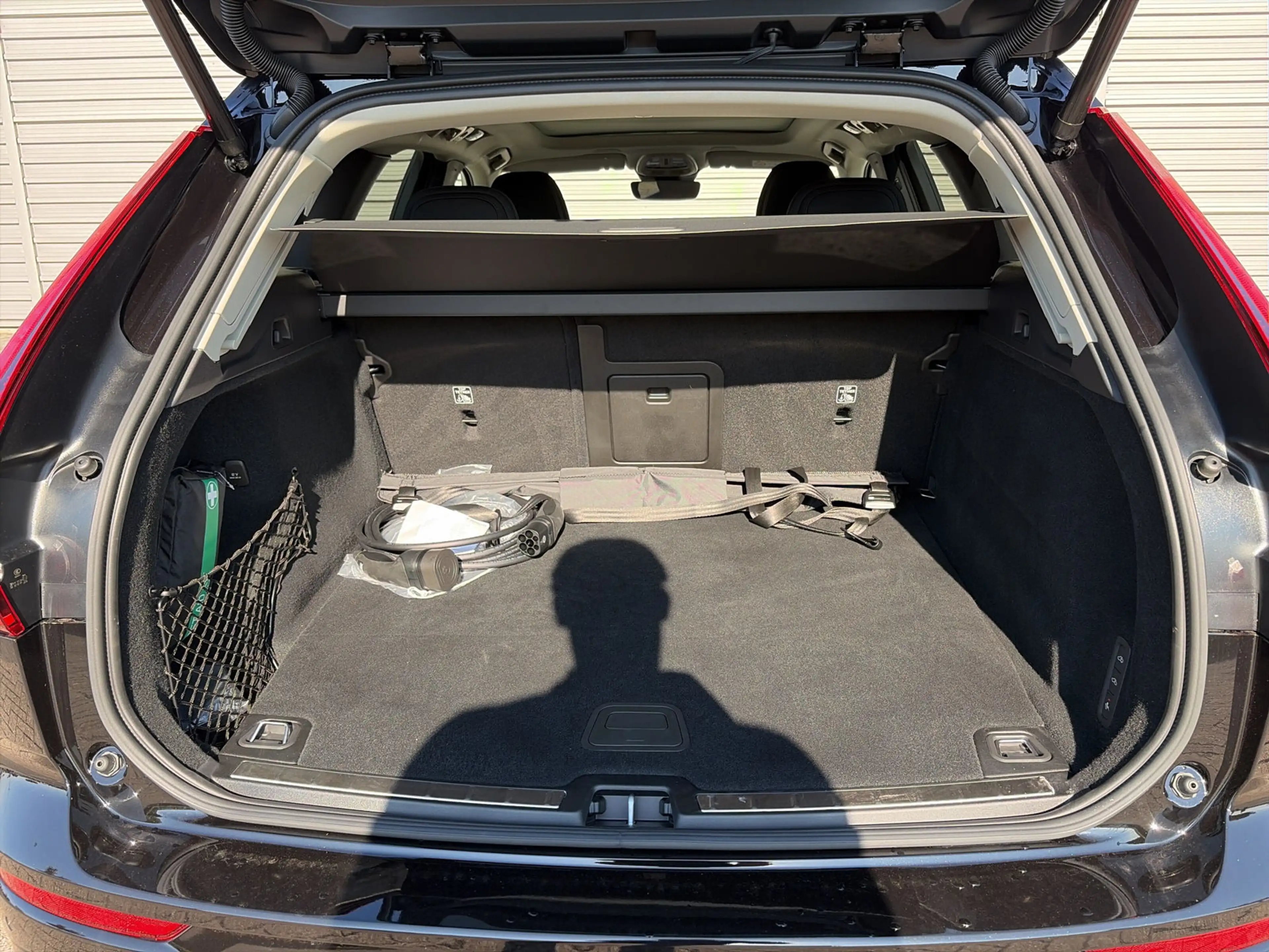 Volvo XC60 T6 Plug-in AWD Ultra Dark / Luchtvering / Trekhaak — photo 7