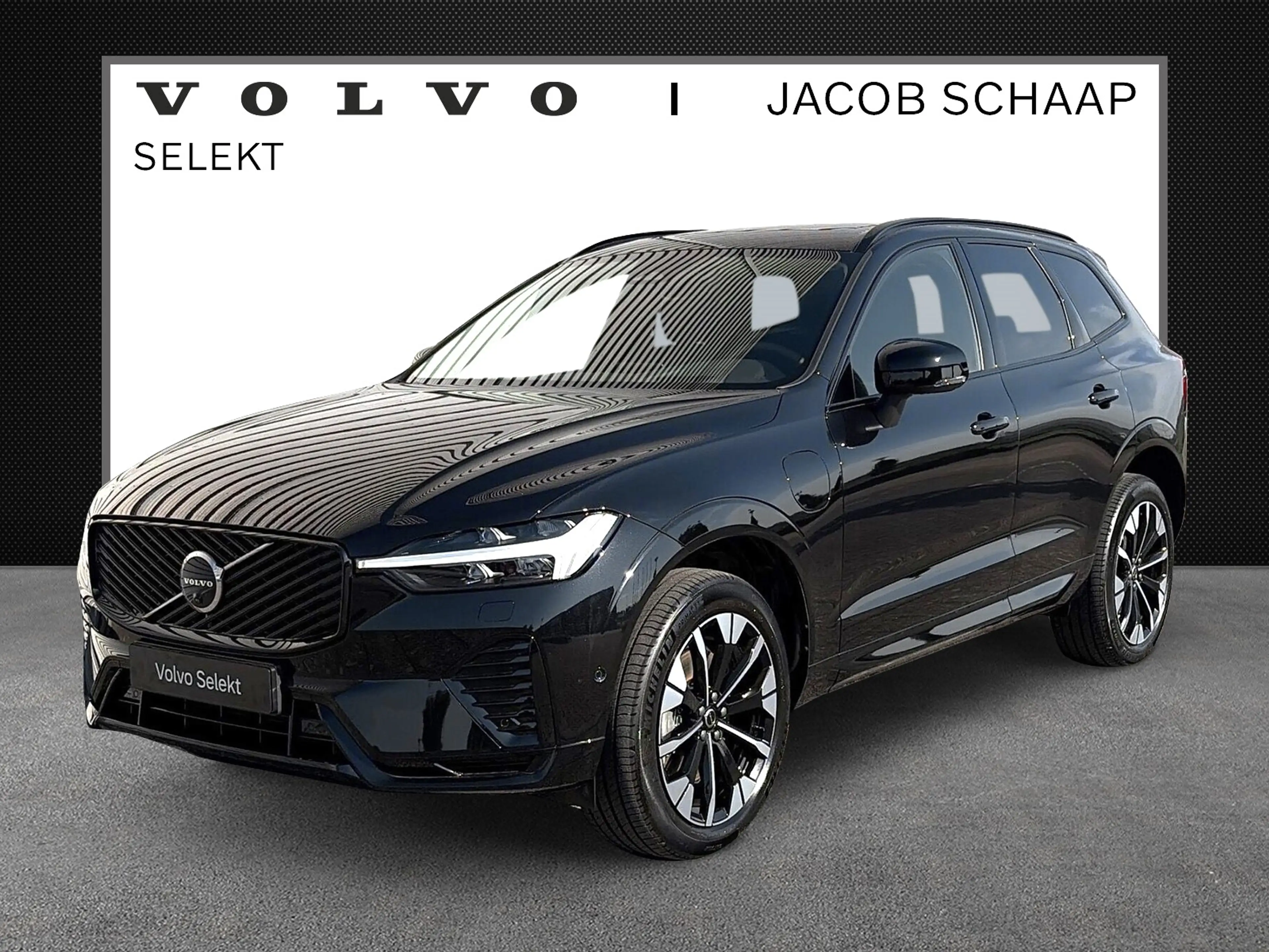 Volvo XC60 T6 Plug-in AWD Ultra Dark / Luchtvering / Trekhaak